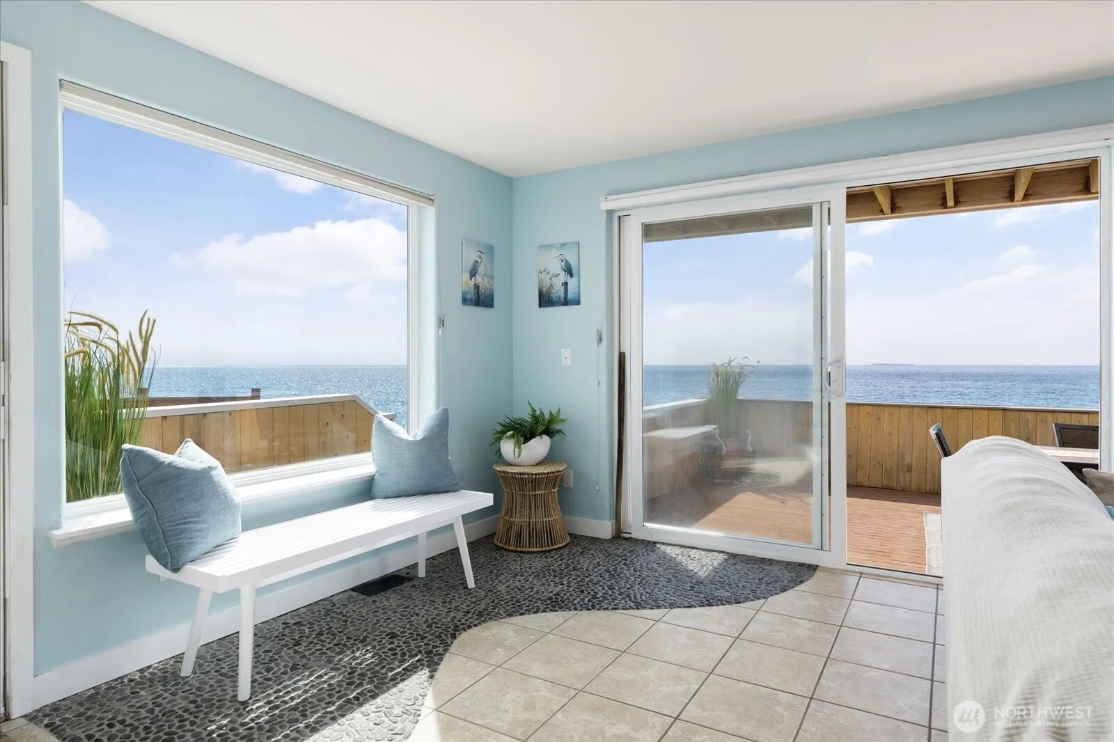 Property photo for 2507 W Beach Road, Oak Harbor photo 5