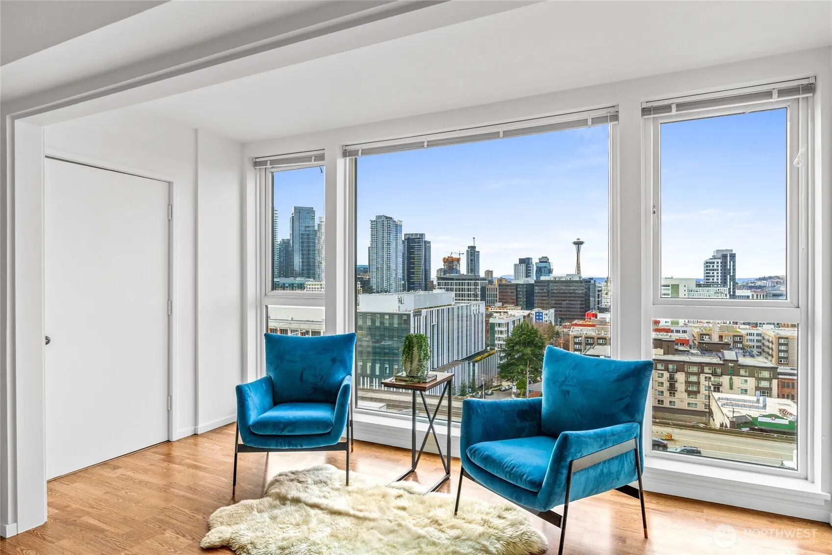 Property photo for 400 Melrose Avenue E #403, Seattle photo 5