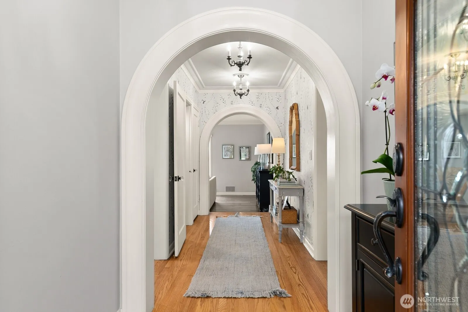 Property photo for 2803 Magnolia Boulevard W, Seattle photo 2
