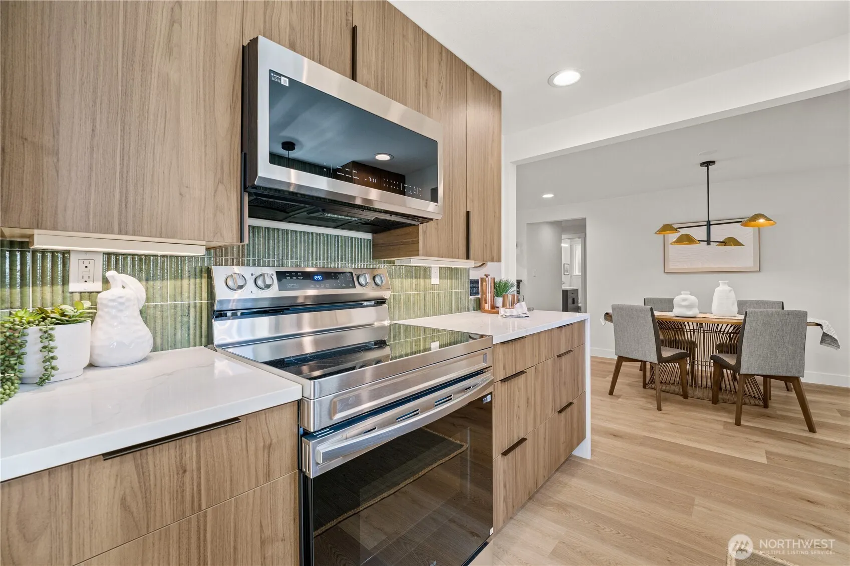 Property photo for 515 Ne 123rd Street, Seattle photo 5