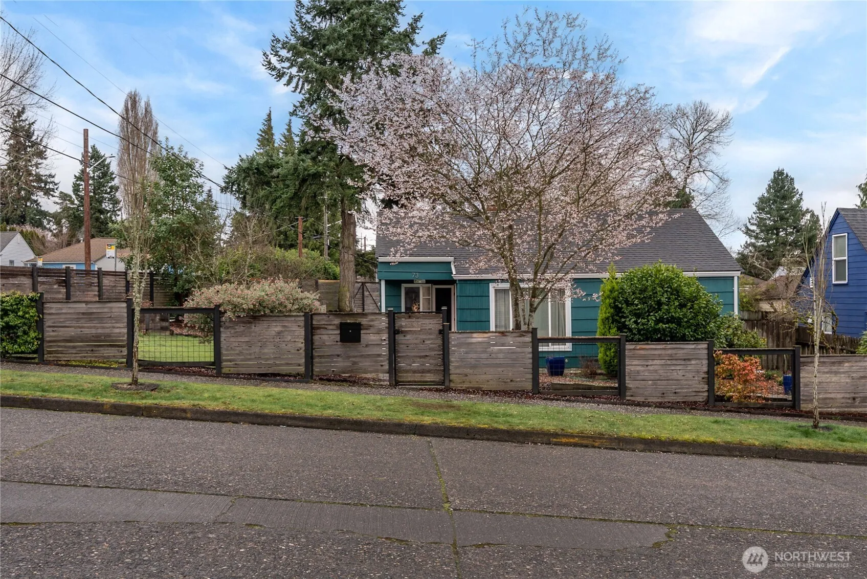 Property photo for 7315 S 115th Street, Seattle photo 2
