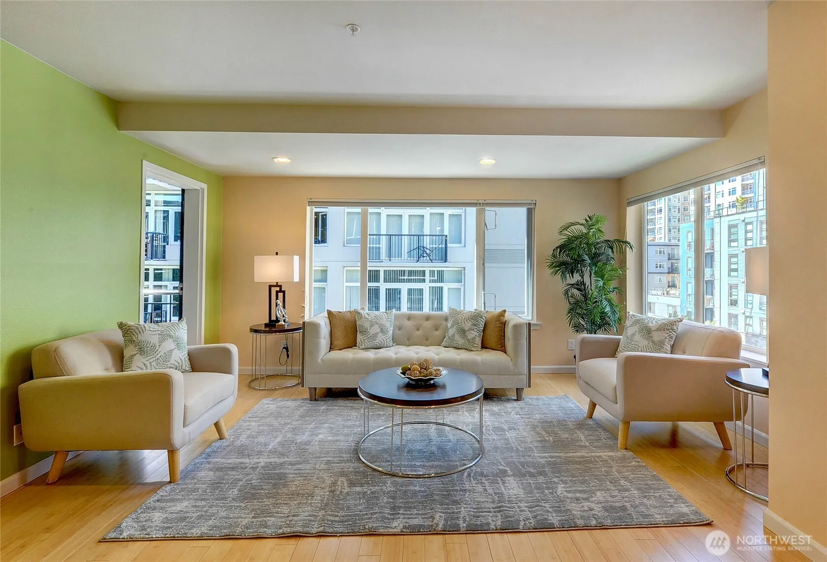 Property photo for 2717 Western Avenue #522, Seattle photo 2