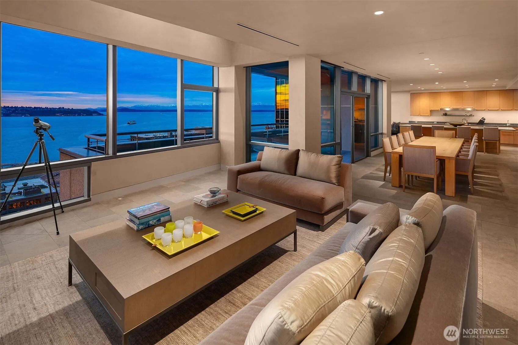 715 2nd Avenue #1501, Seattle