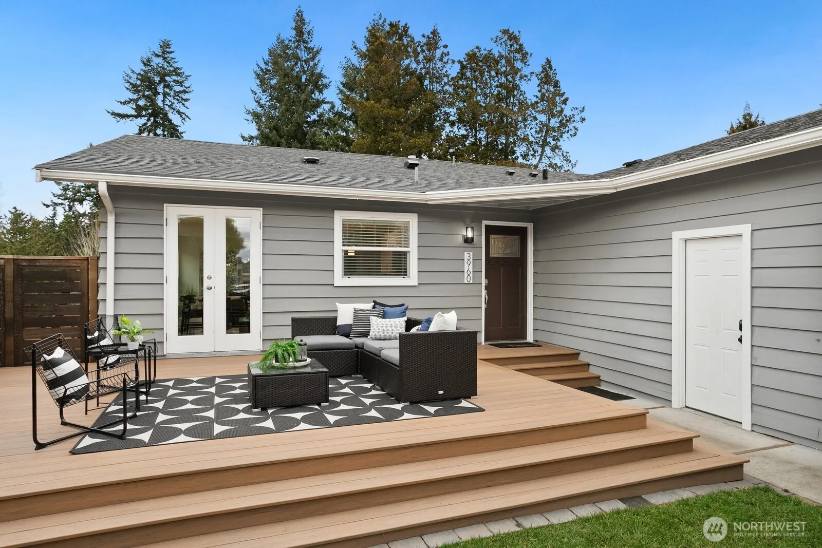 Property photo for 3960 Sw Austin Street, Seattle photo 2