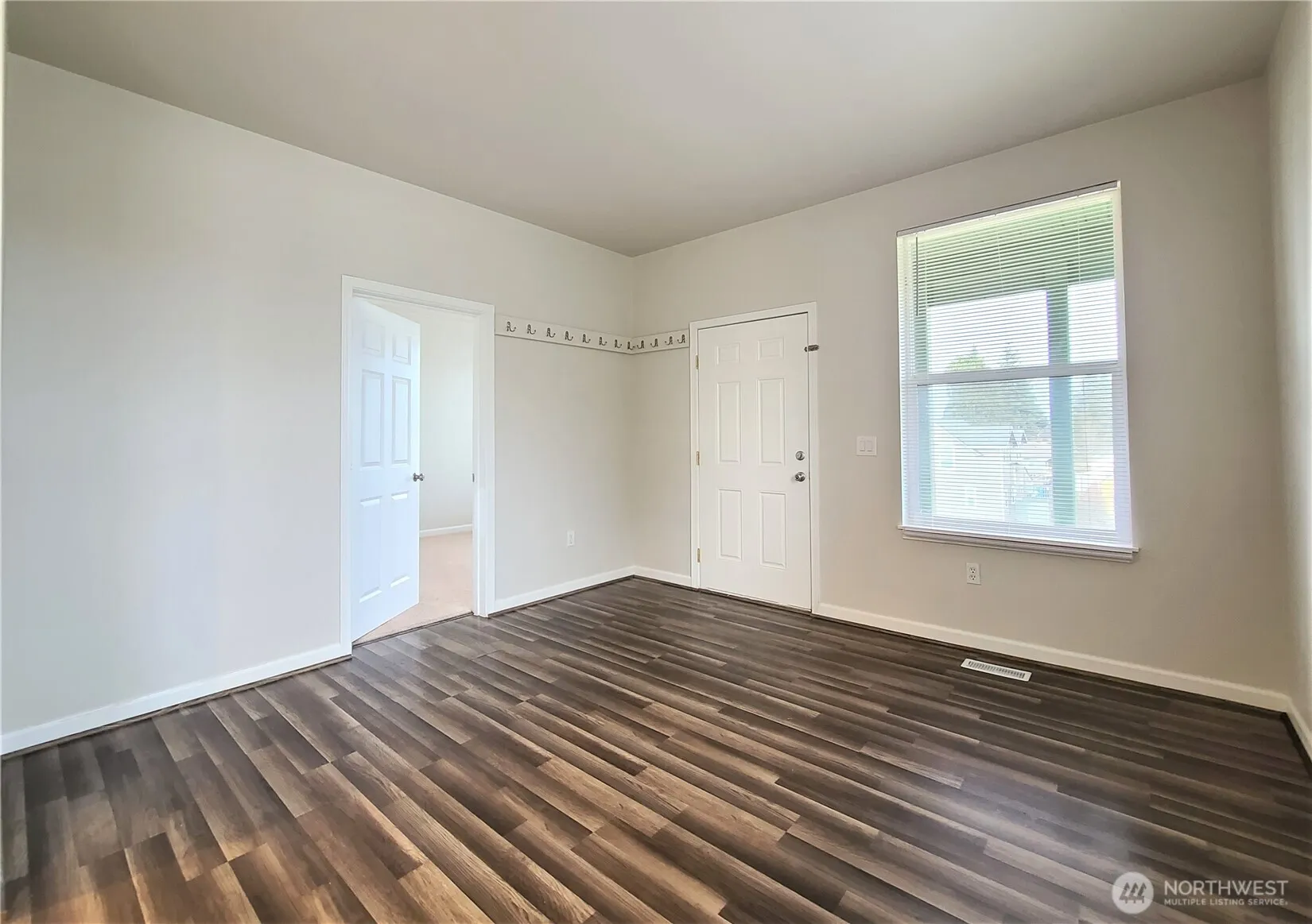 Property photo for 3418 Wetmore Avenue, Everett photo 5