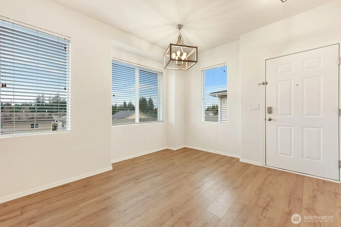 Property photo for 14915 38th Drive Se #ee2029, Bothell photo 4
