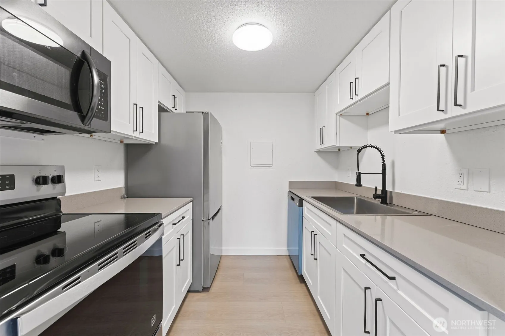 Property photo for 14020 Juanita Drive Ne #b3, Kirkland photo 2