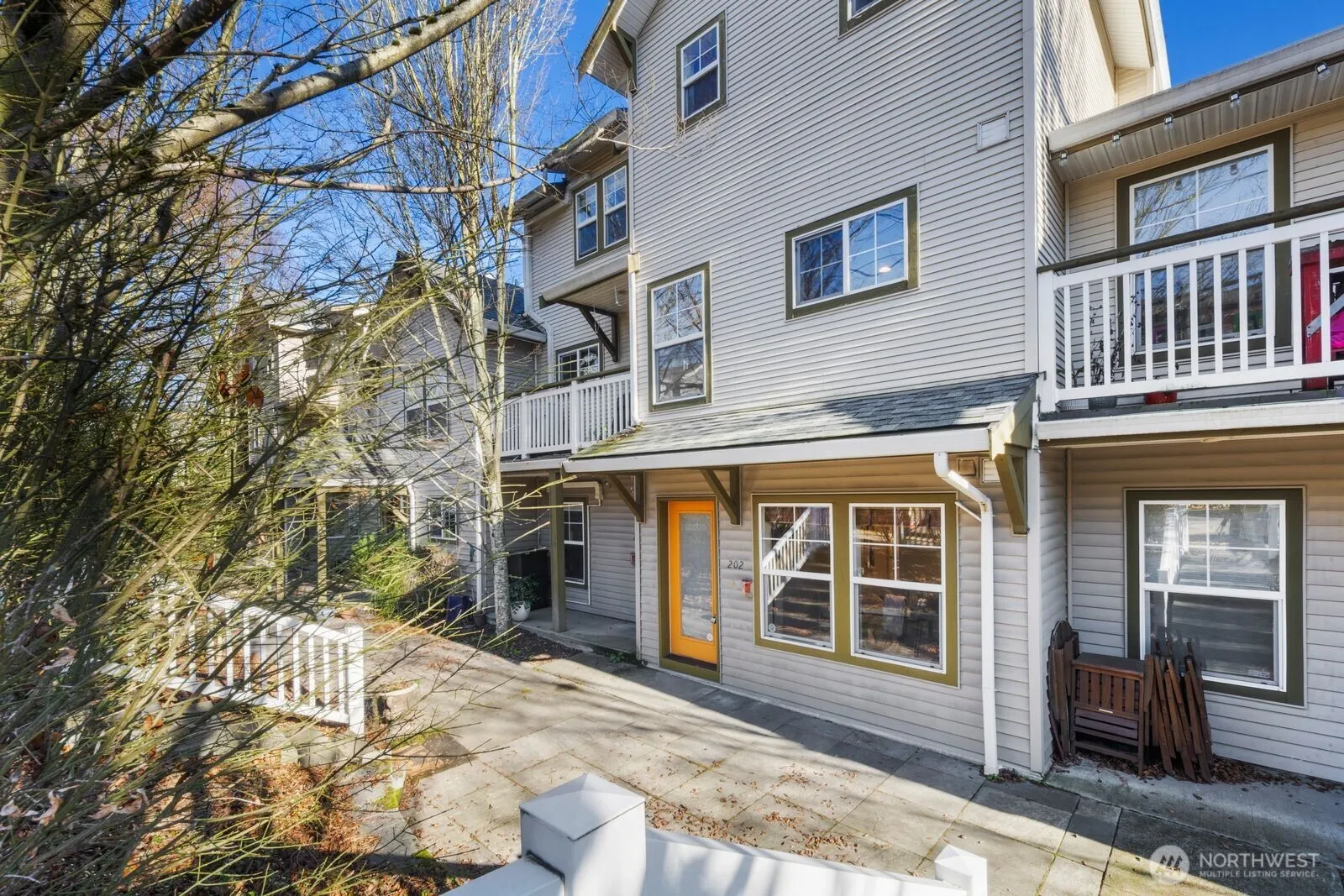 Property photo for 202 24th Avenue E #6, Seattle photo 2