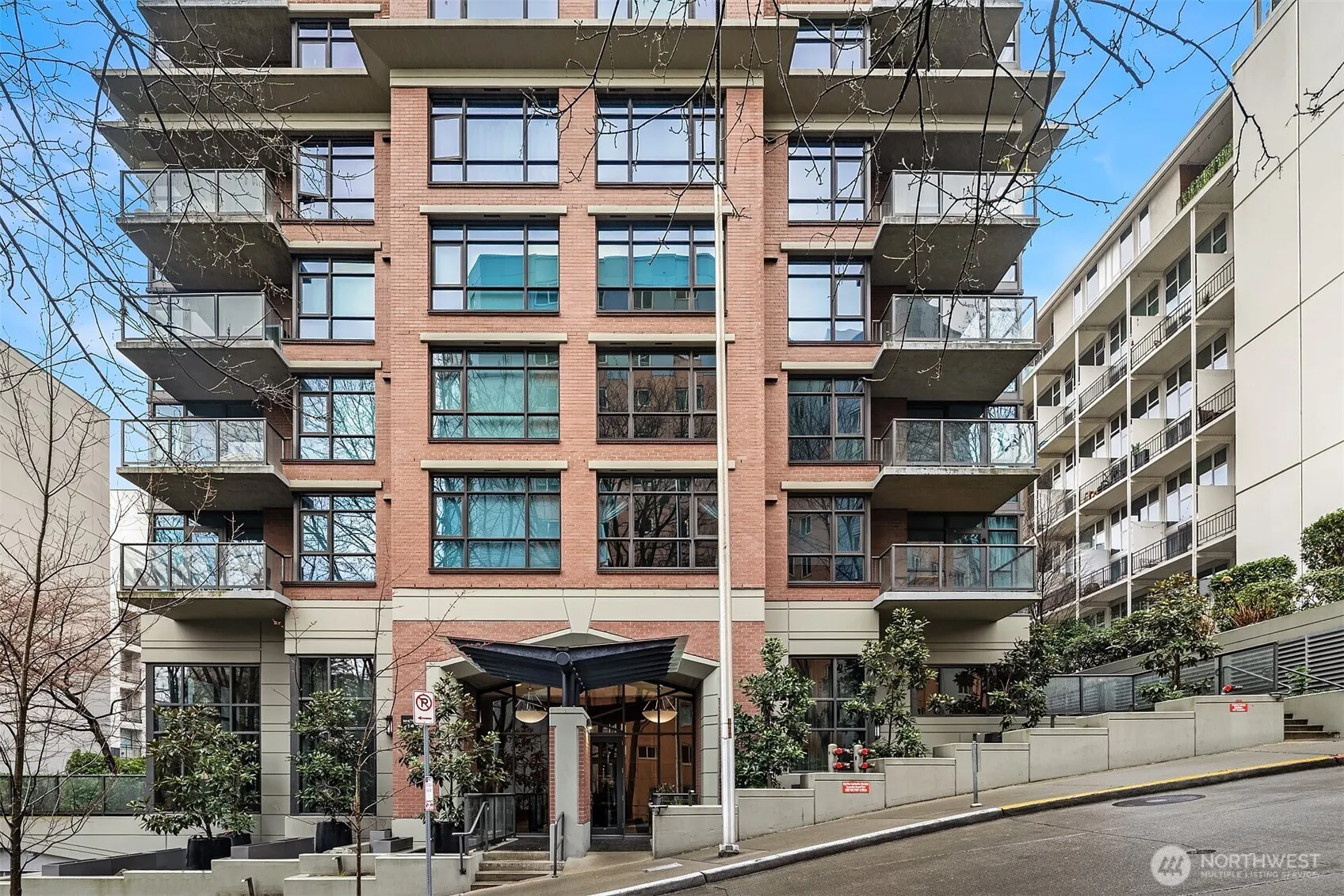 Property photo for 1420 Terry Avenue #603, Seattle photo 3