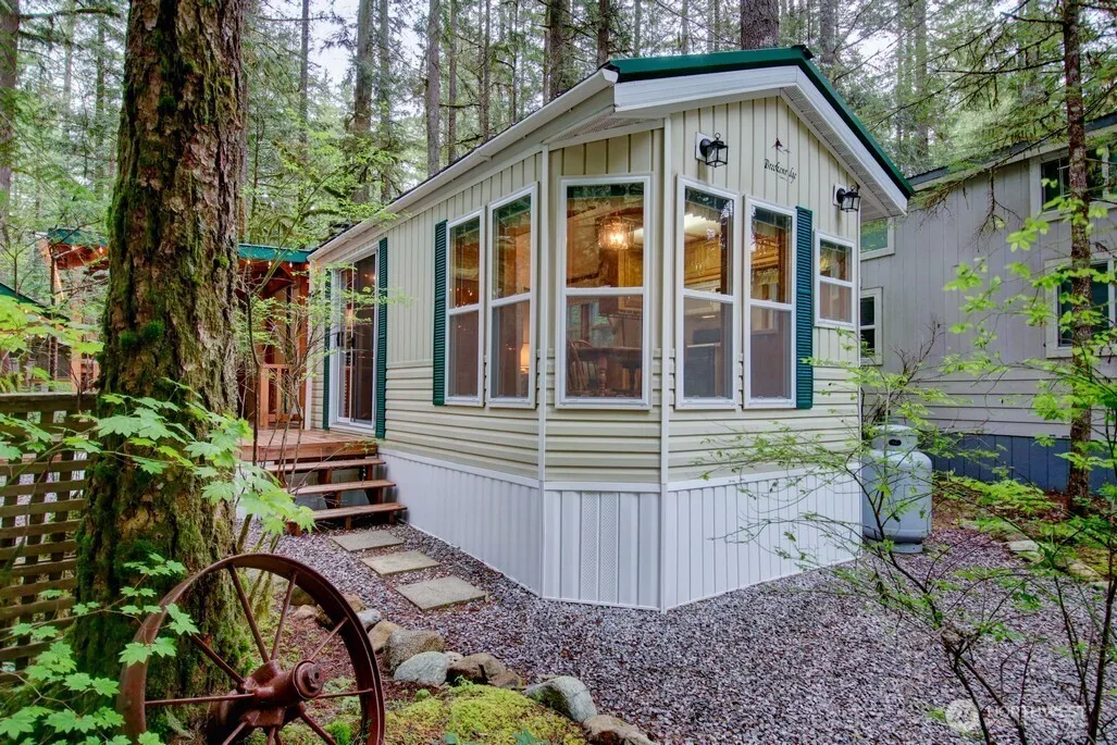 Property photo for 300 Schinn Canyon Drive, Deming photo 2
