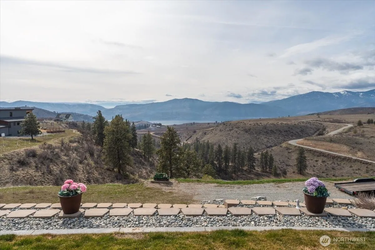 Property photo for 605 Chelan Trails Road, Manson photo 4