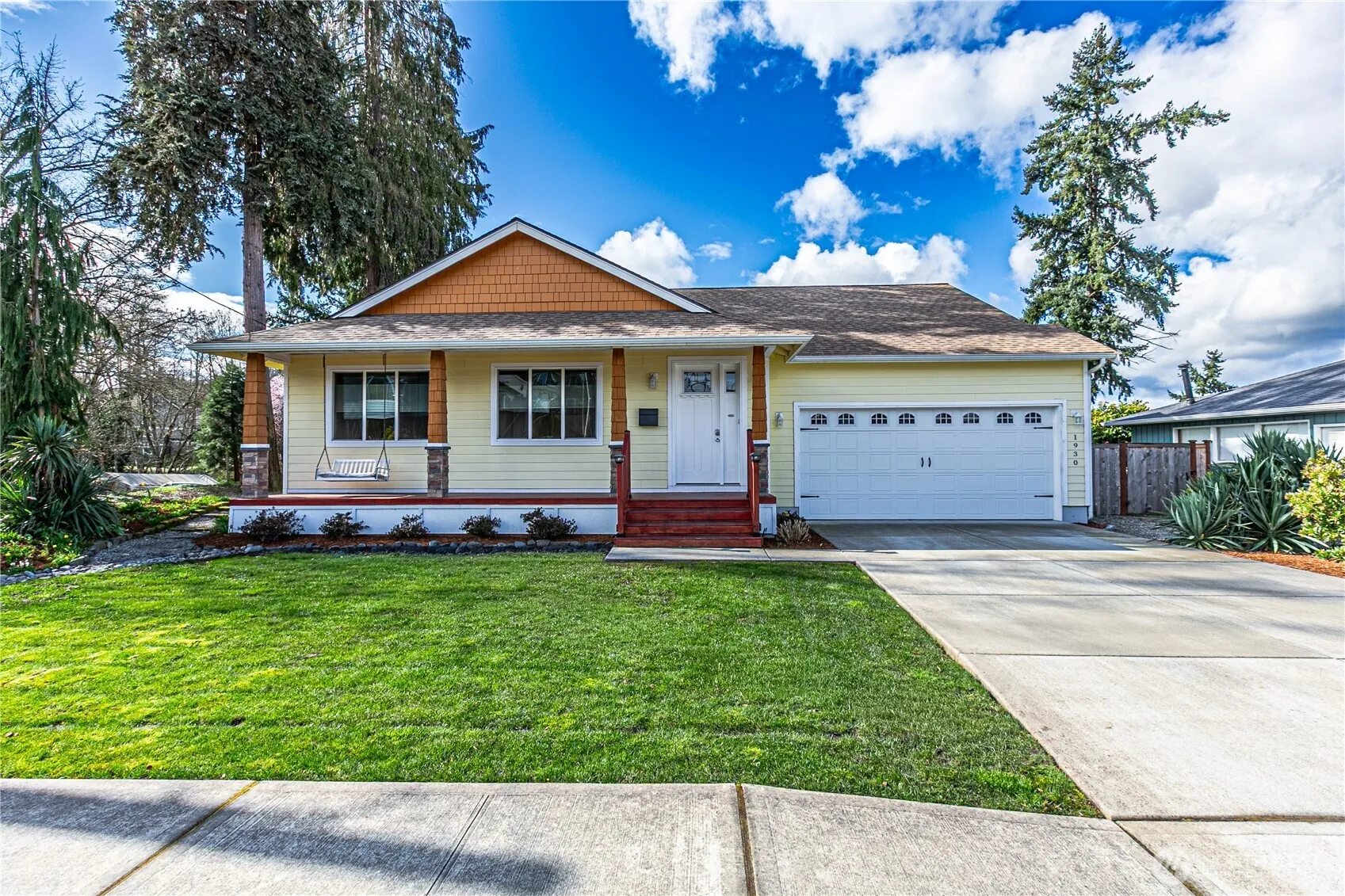 Property photo for 1930 Westridge Avenue W, Tacoma photo 3