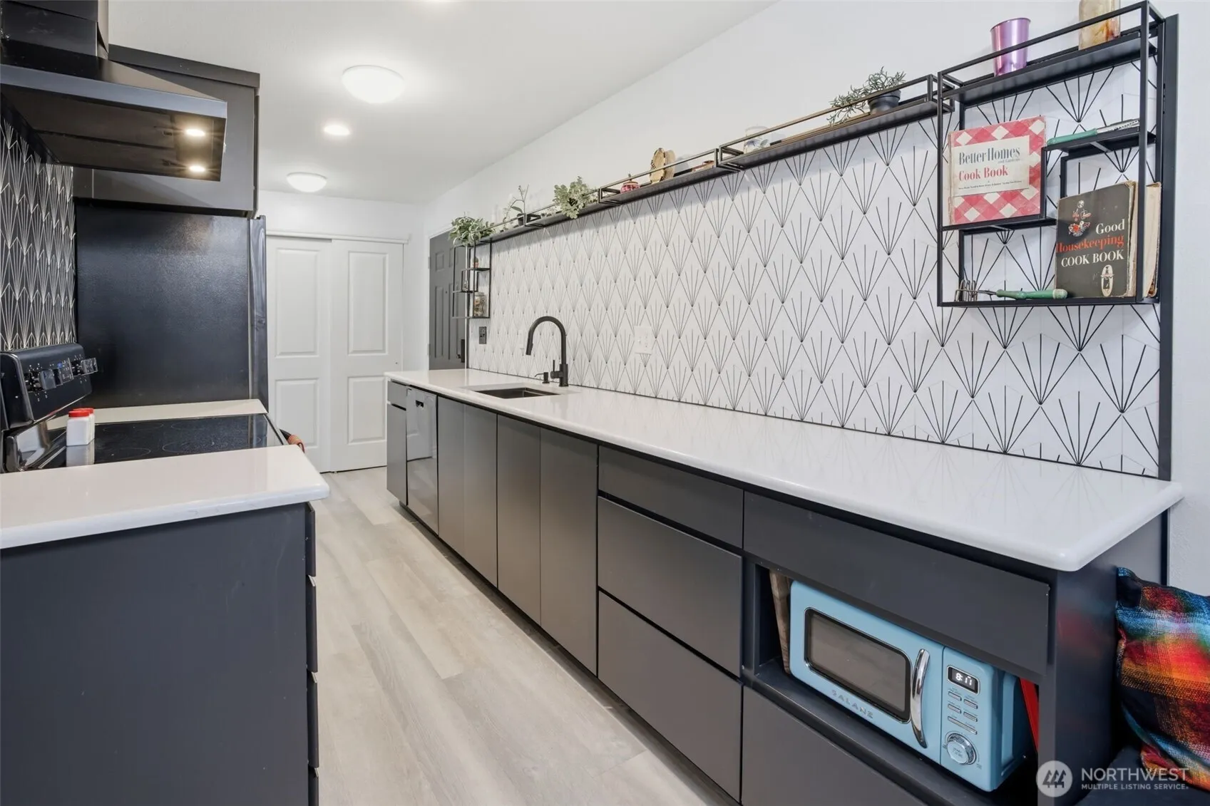 Property photo for 4525 S Henderson Street #102, Seattle photo 4