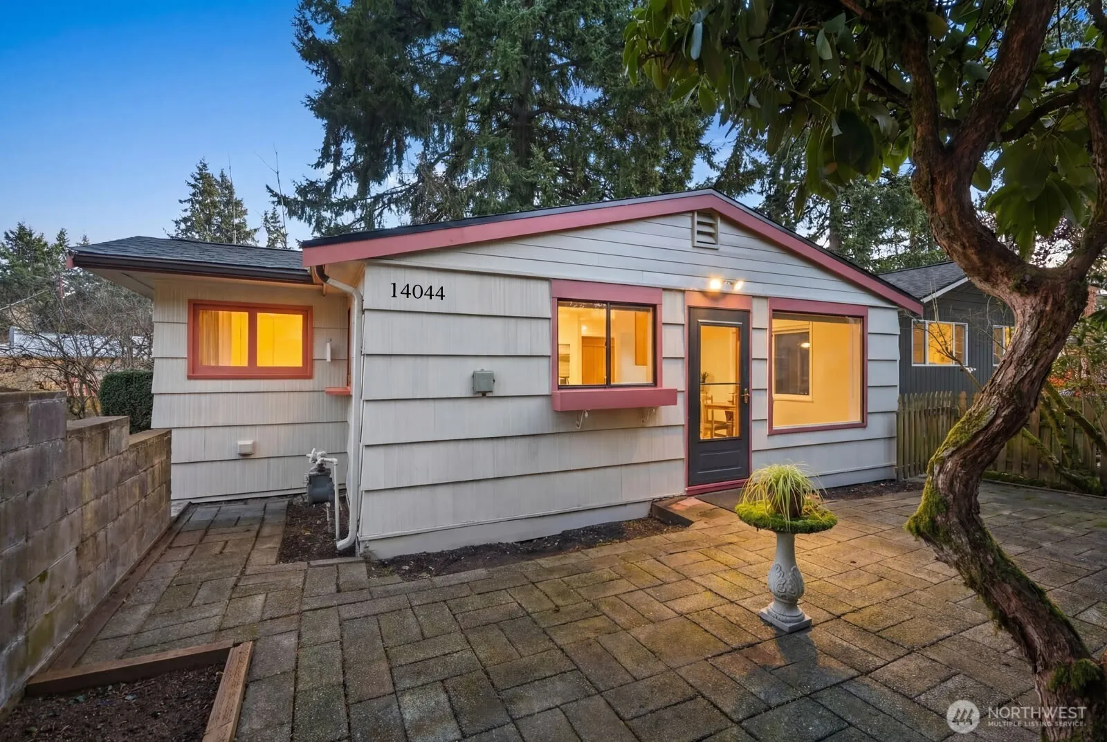 Property photo for 14044 Lenora Place N, Seattle