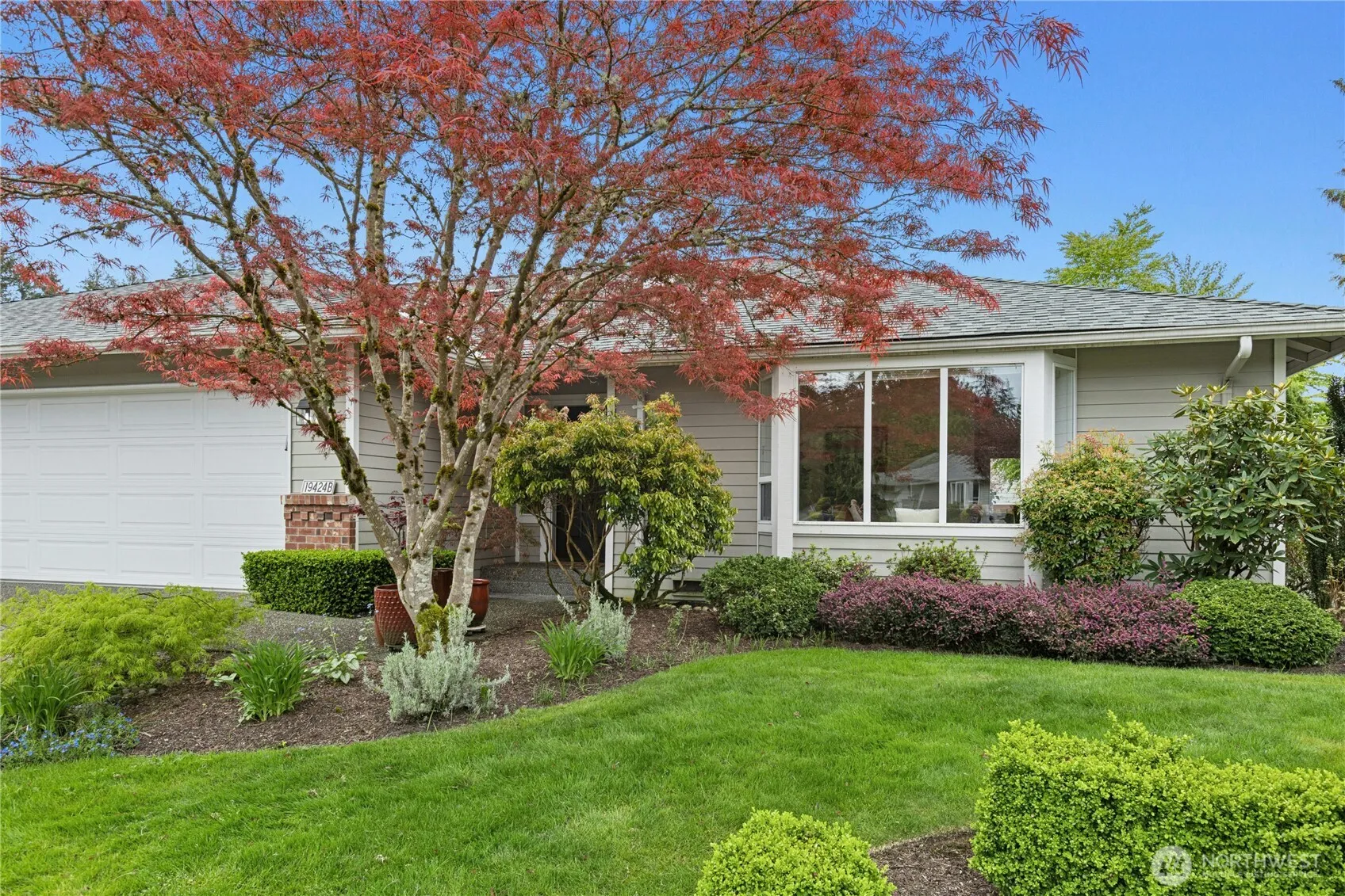Property photo for 19424 2nd Drive Se #b, Bothell