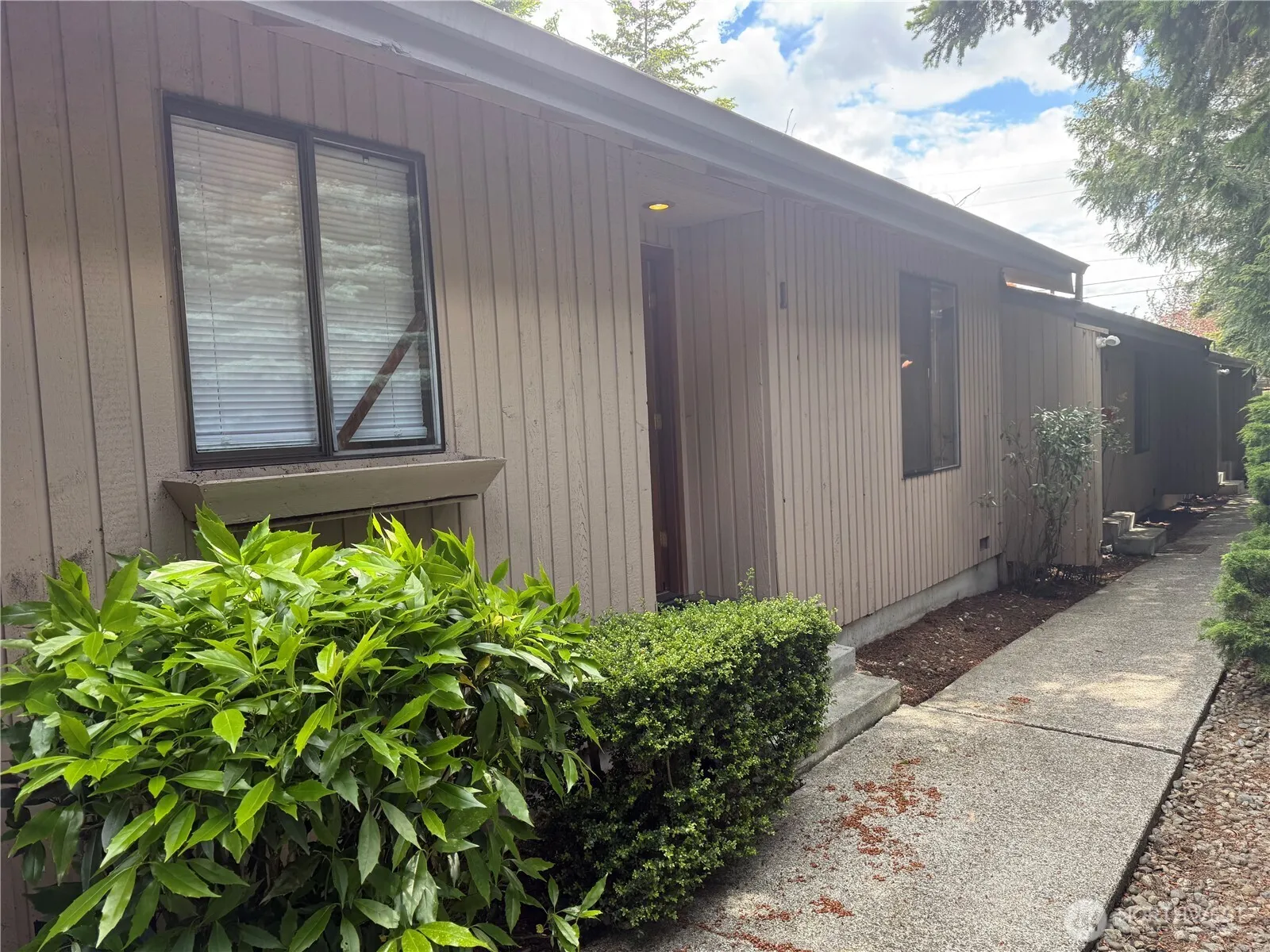 Property photo for 233 Dorn Avenue #1, Everett