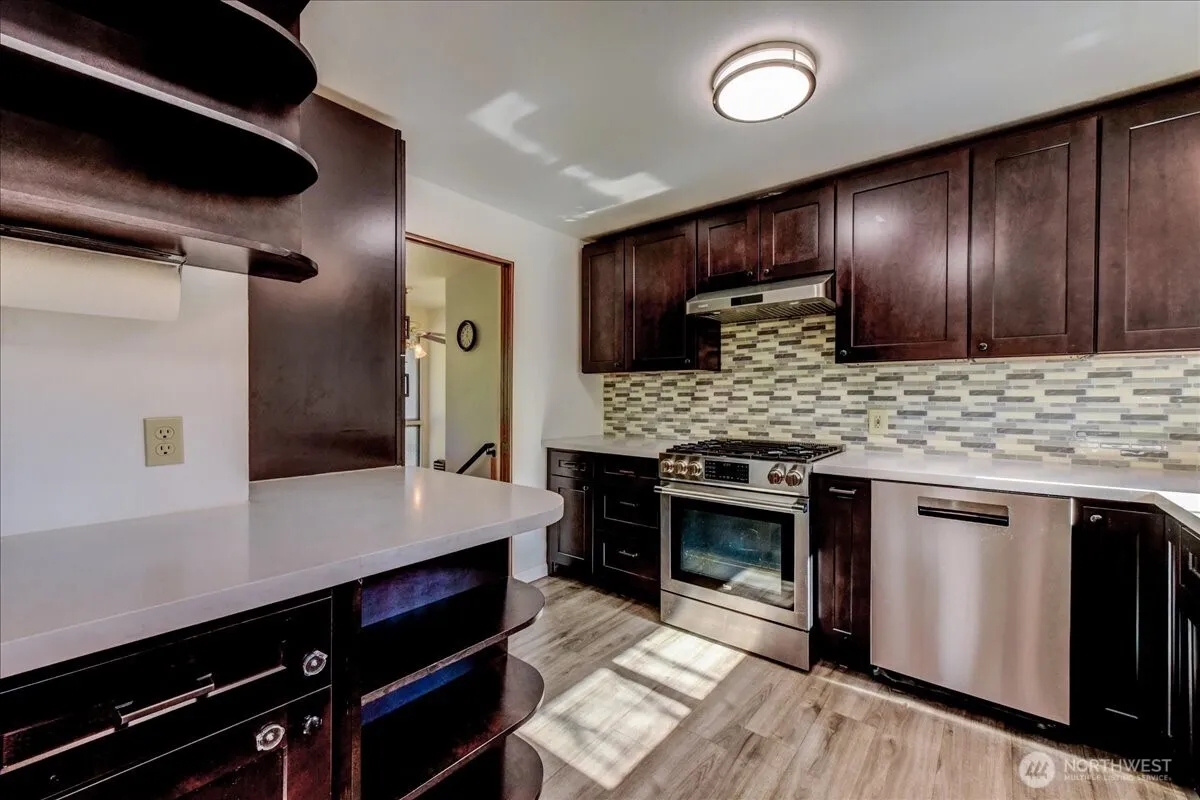 Property photo for 11242 A Fremont Avenue N, Seattle photo 4