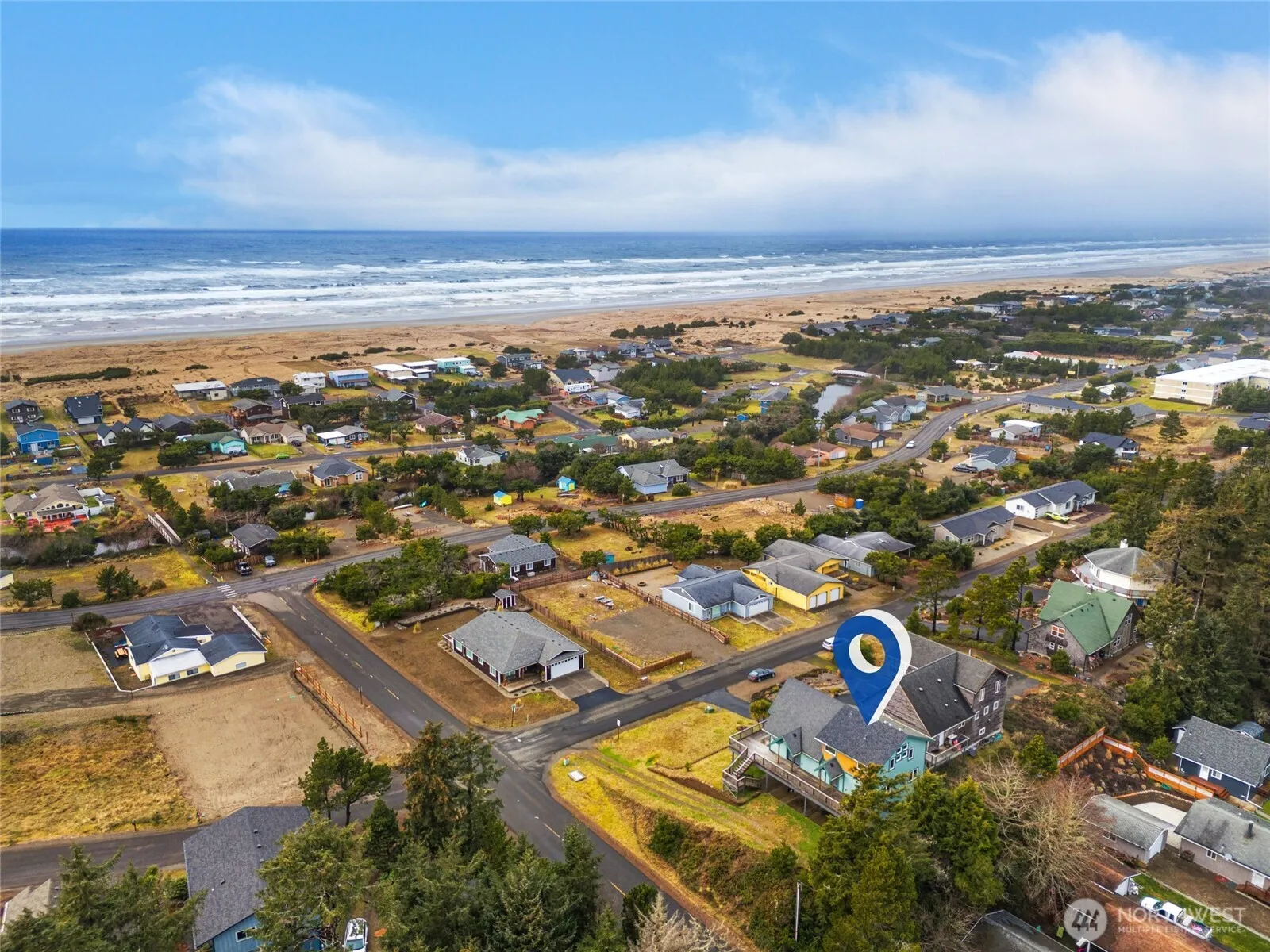 Property photo for 31102 J Place, Ocean Park photo 4