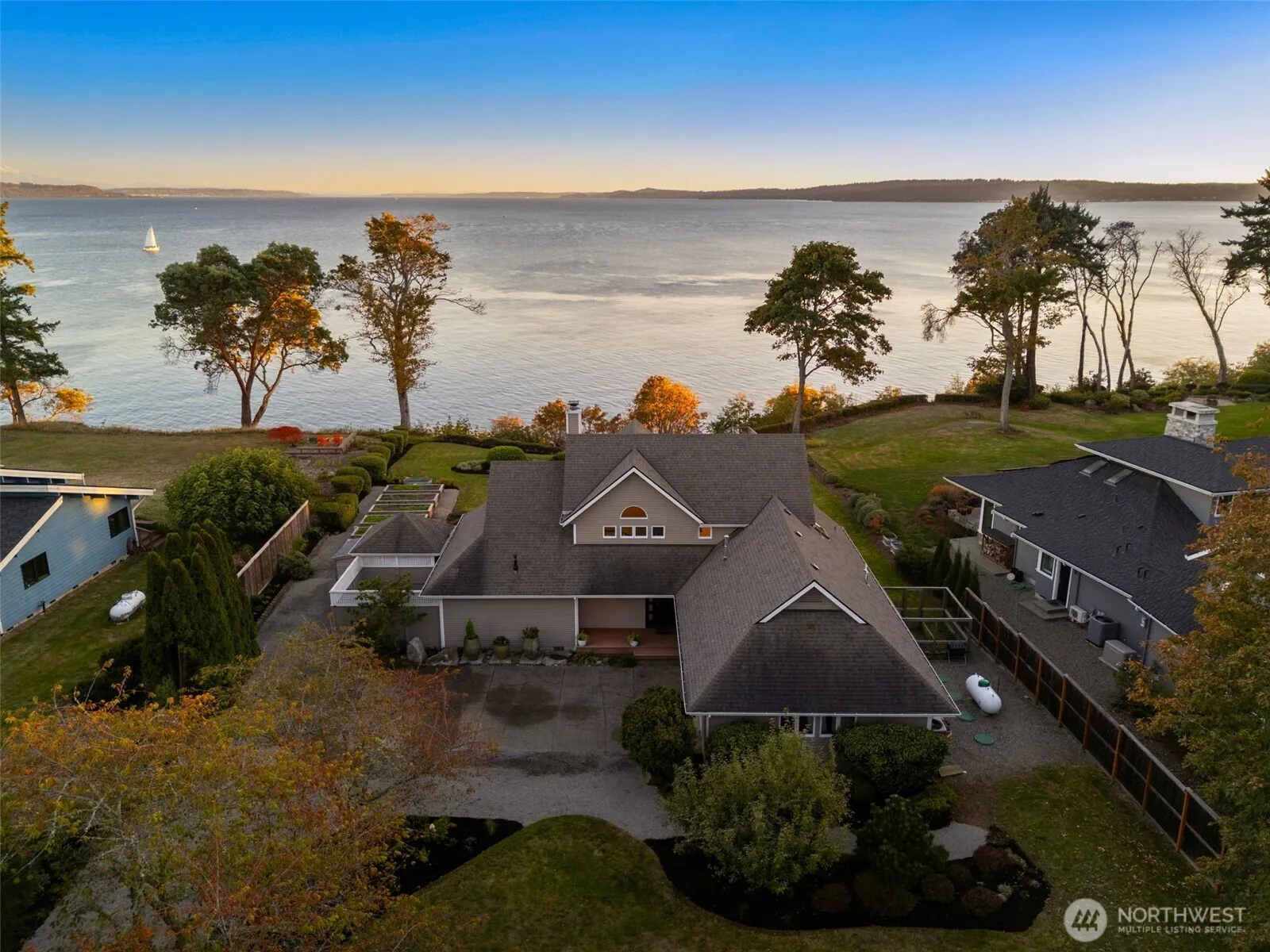 Property photo for 12388 Ne Marine View Drive, Kingston
