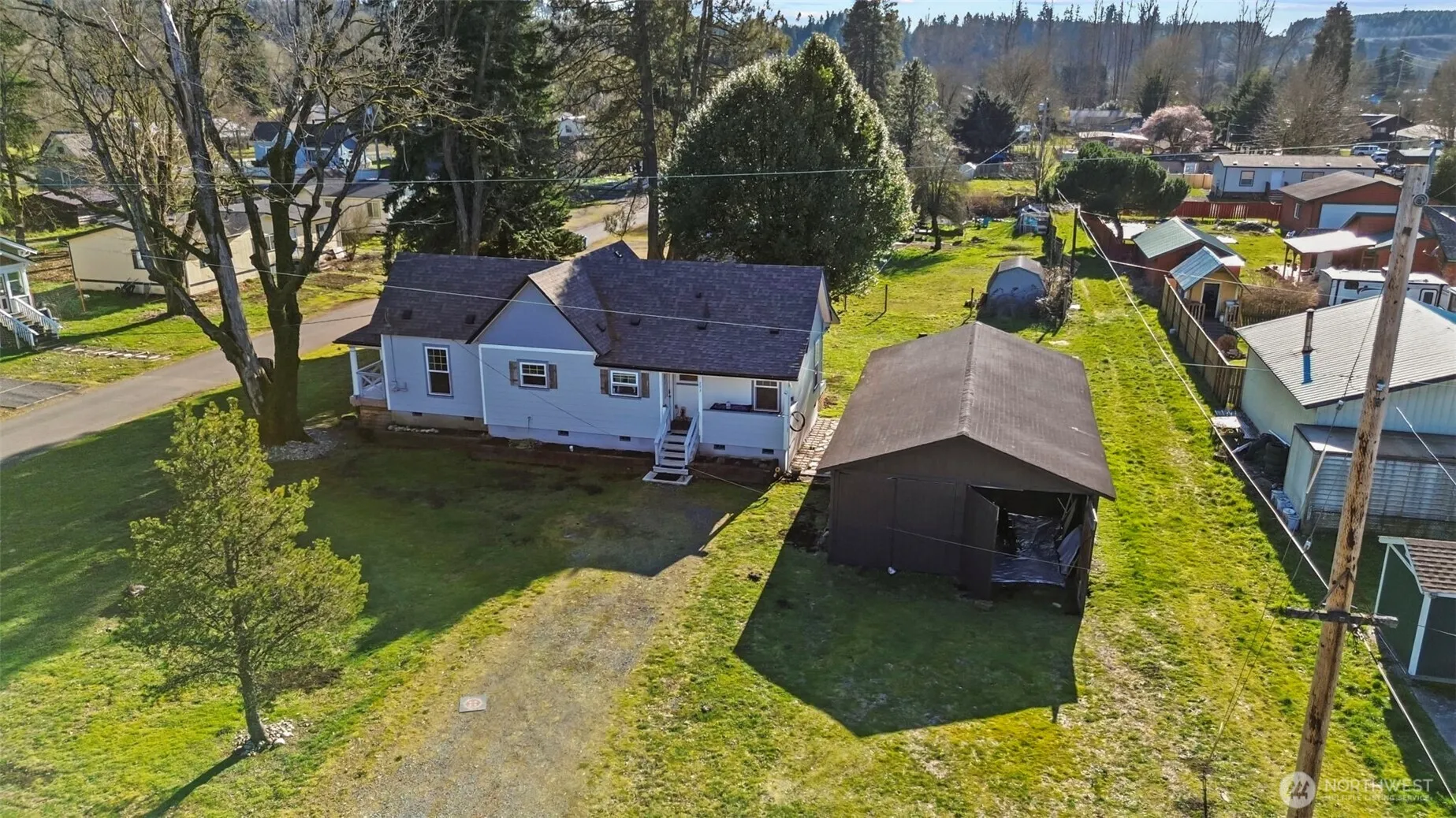 Property photo for 203 E 6th St, Bucoda photo 2