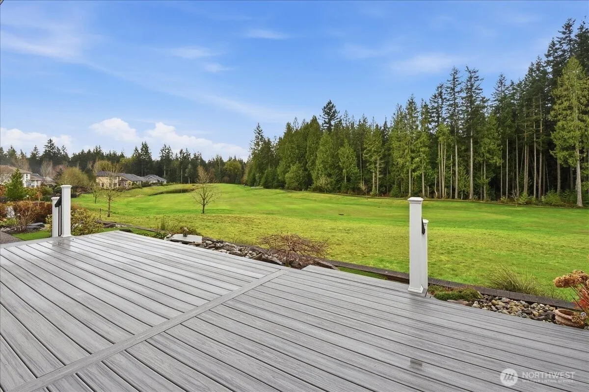 Property photo for 23915 Ne Adiar Road, Redmond photo 5