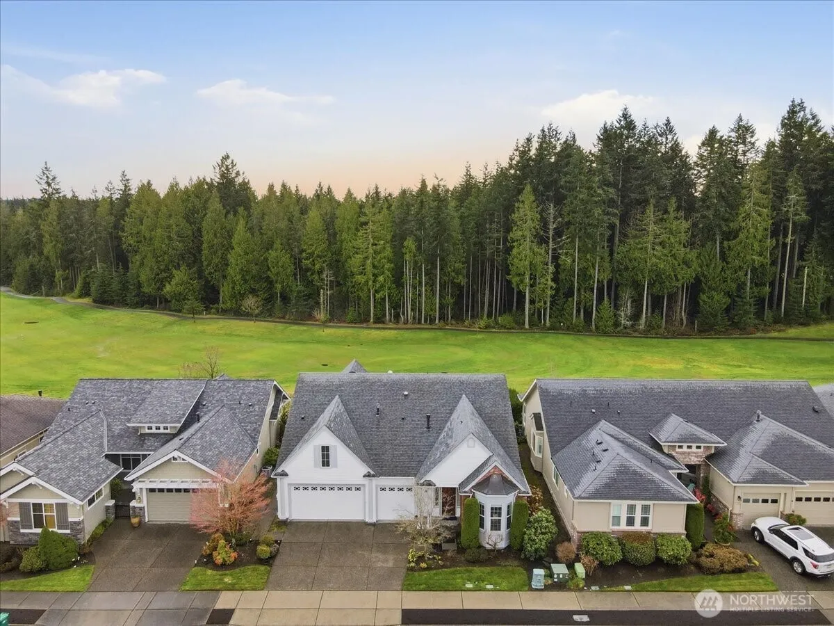 Property photo for 23915 Ne Adiar Road, Redmond photo 4