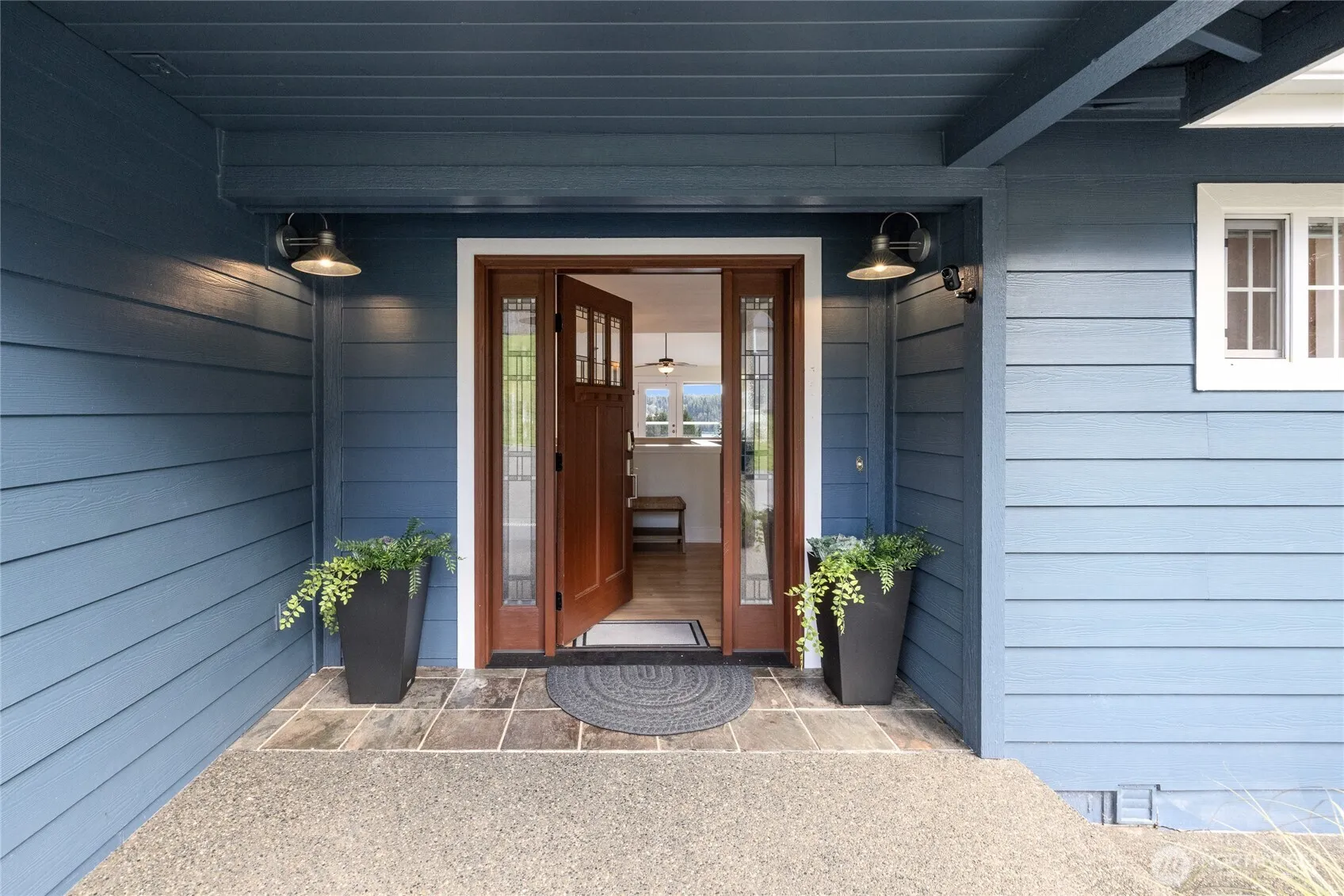 Property photo for 12421 6th Avenue Nw, Gig Harbor photo 3