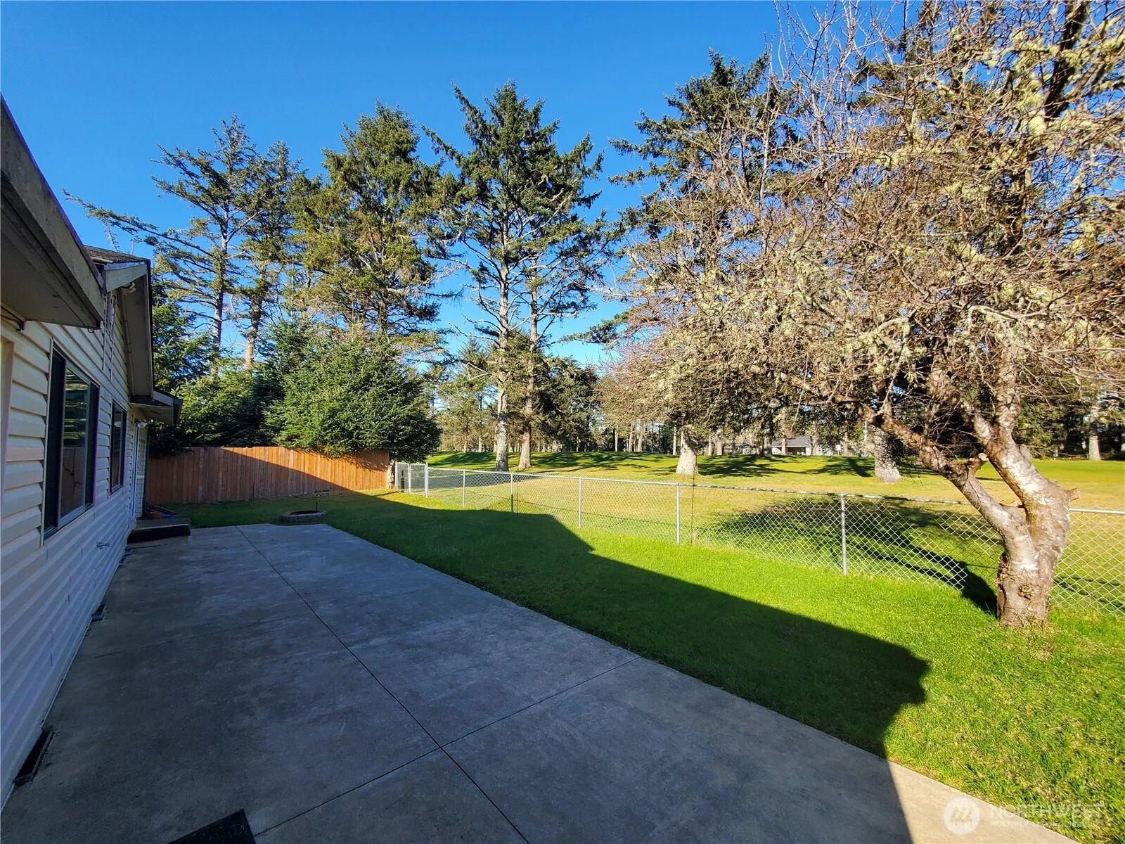 Property photo for 198 Octopus Avenue Ne, Ocean Shores photo 5