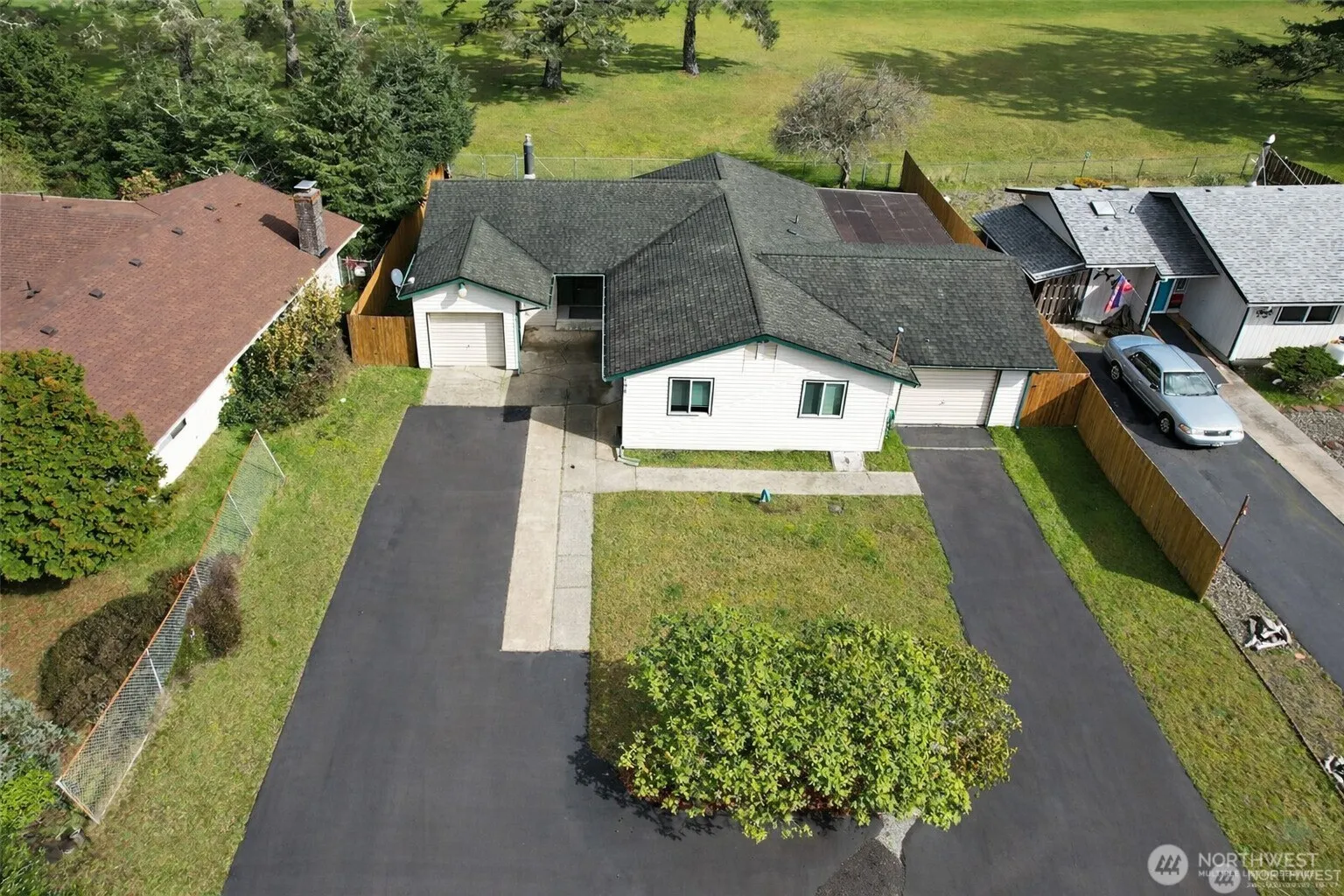 Property photo for 198 Octopus Avenue Ne, Ocean Shores photo 2