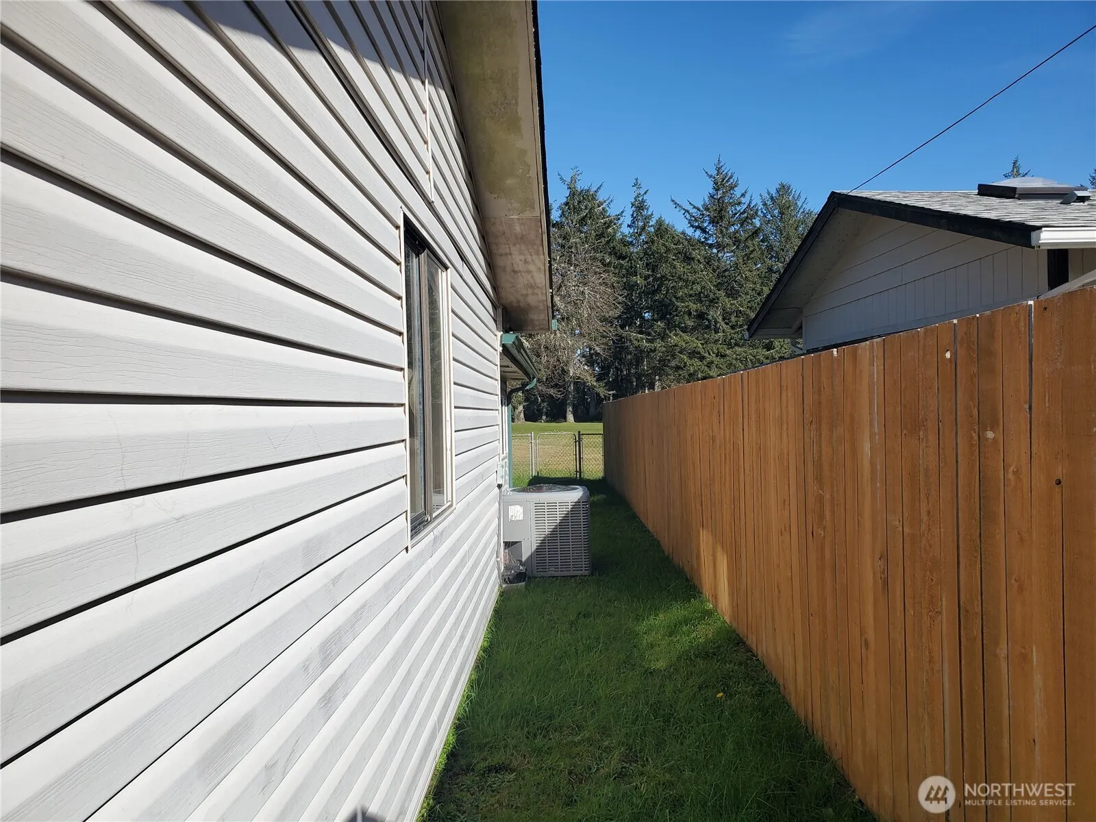Property photo for 198 Octopus Avenue Ne, Ocean Shores photo 3