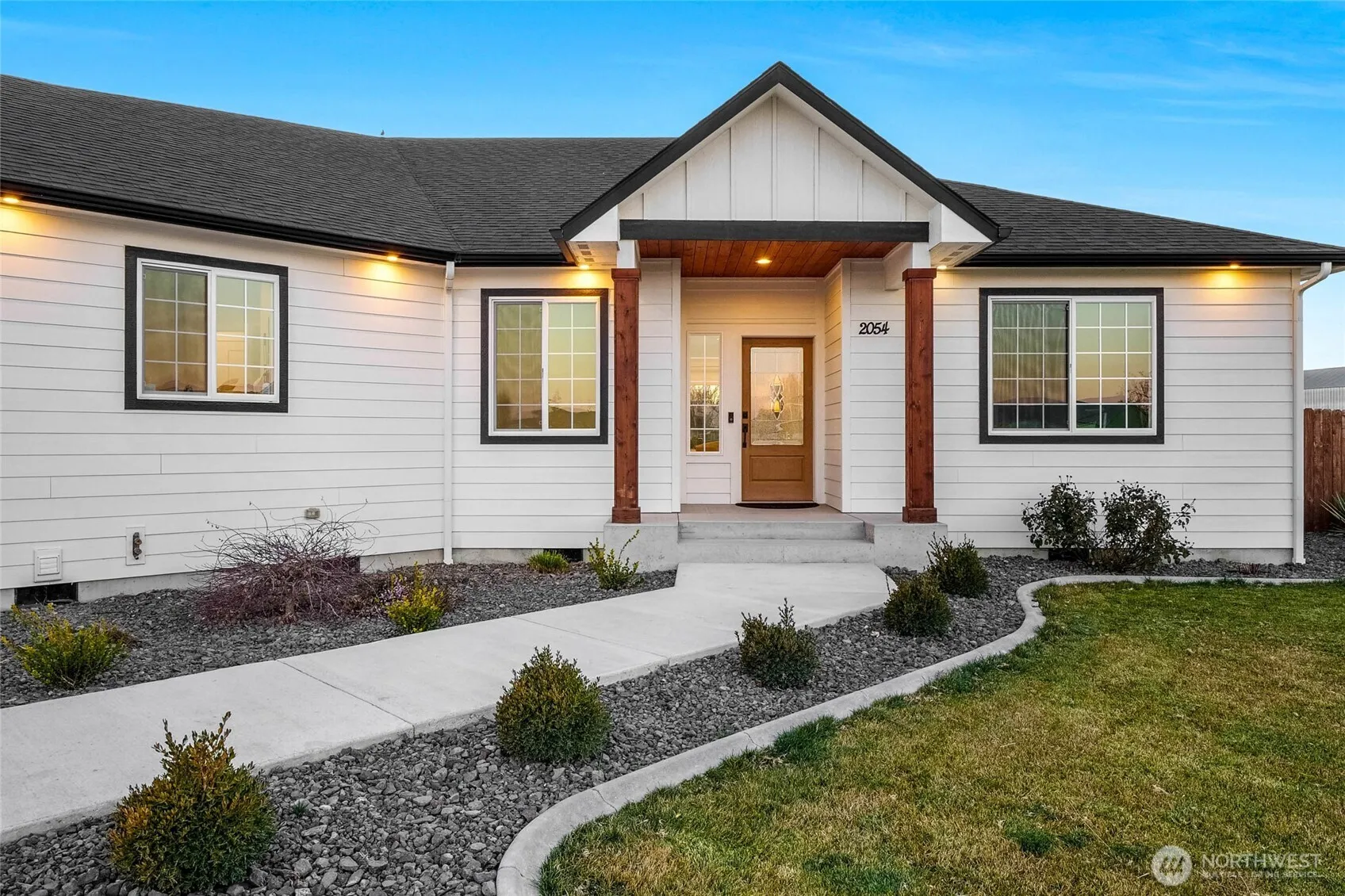 Property photo for 2054 Road H.2 Ne, Moses Lake photo 3