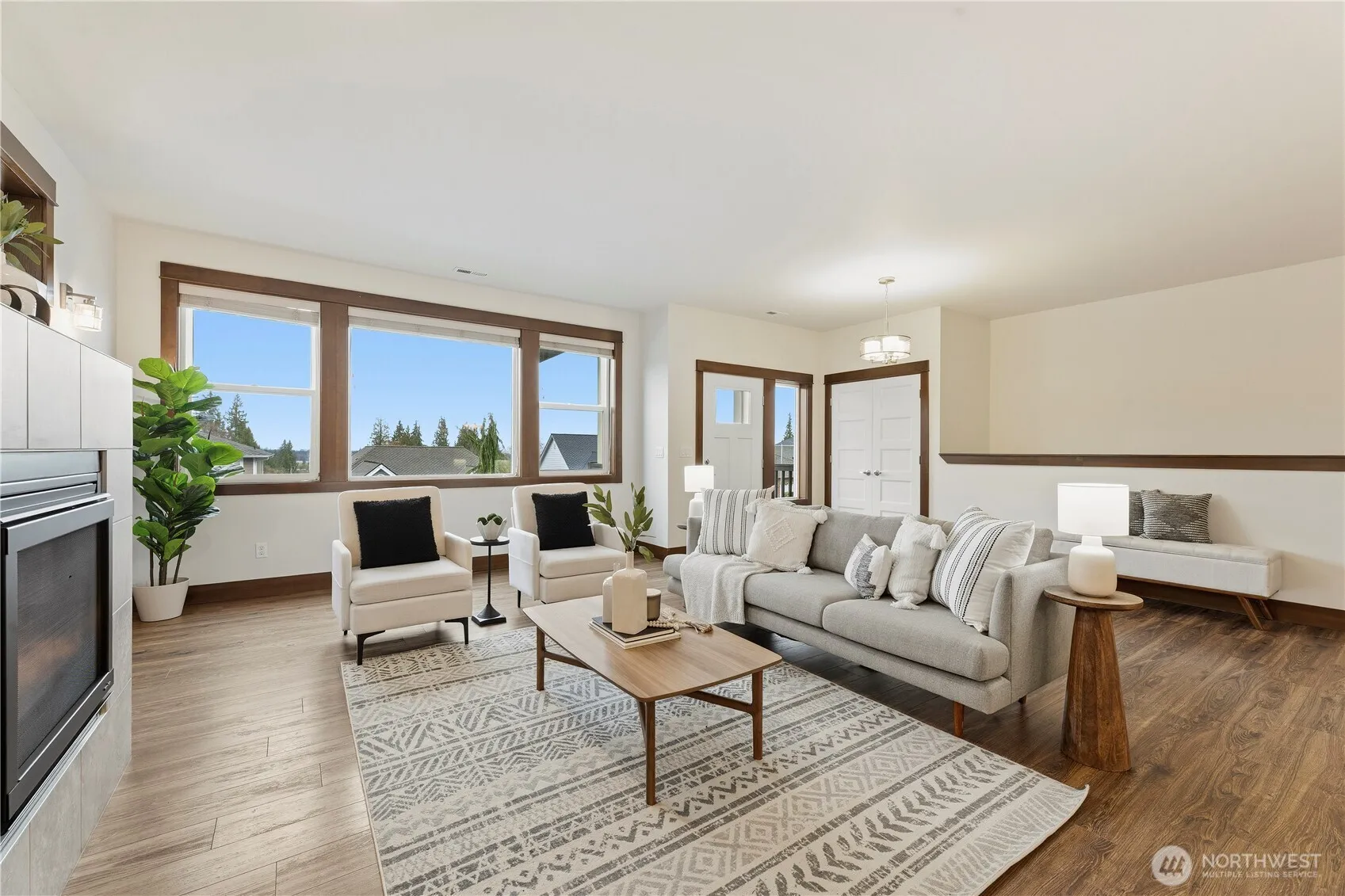 Property photo for 18407 Hawksview Drive, Arlington