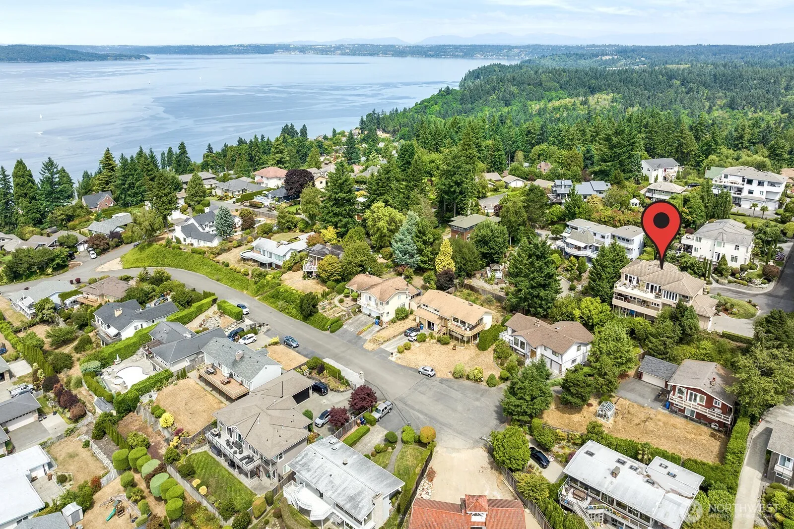 Property photo for 1705 61st Street Ne, Tacoma photo 2