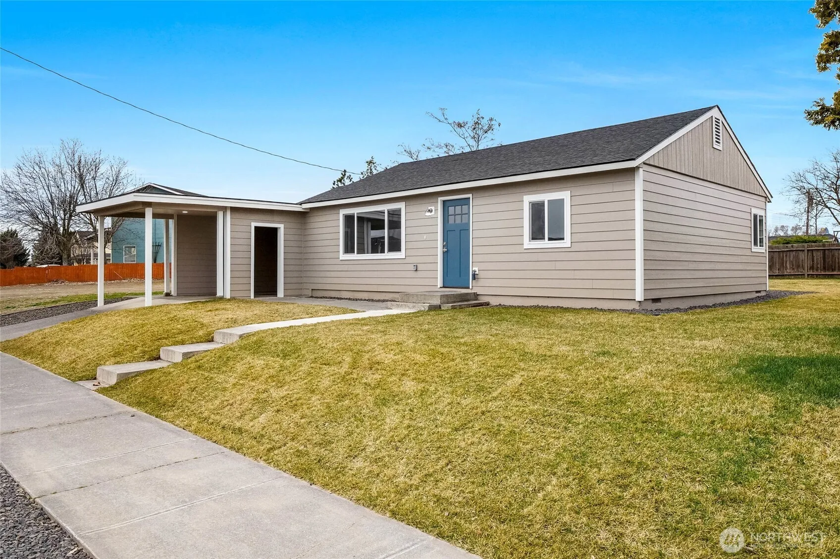 Property photo for 3120 W Lakeside Drive, Moses Lake photo 5