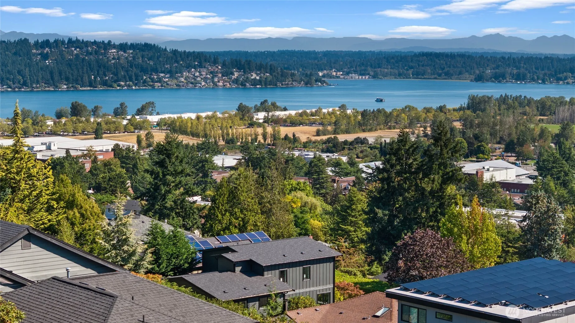 Property photo for 6917 57th Avenue Ne, Seattle photo 5