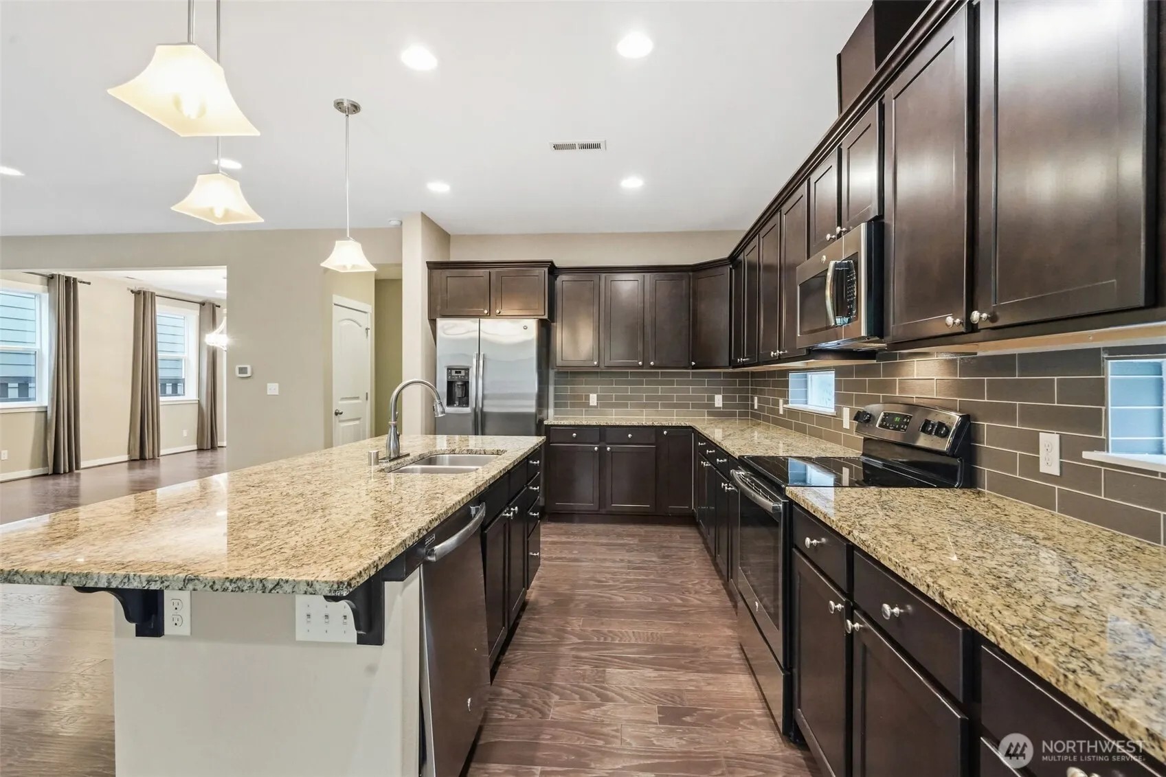 Property photo for 8856 Yarrow Court Se, Tumwater photo 3