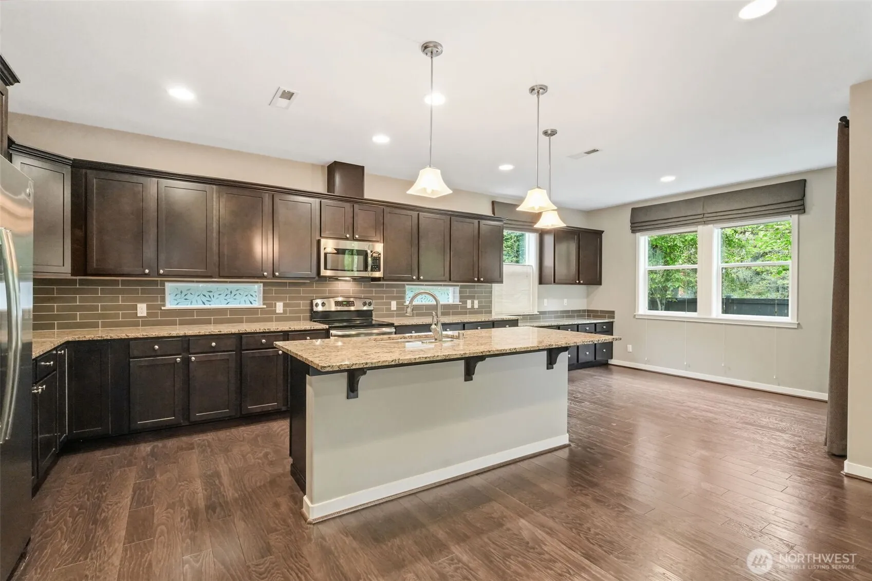 Property photo for 8856 Yarrow Court Se, Tumwater photo 4