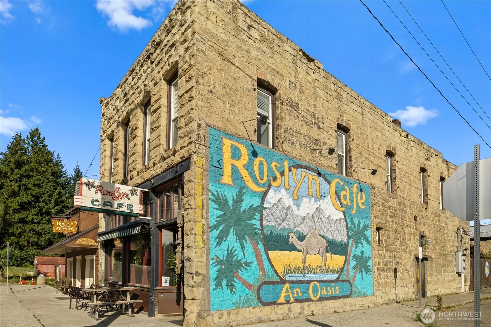 Property photo for 201 W Pennsylvania Avenue, Roslyn photo 2