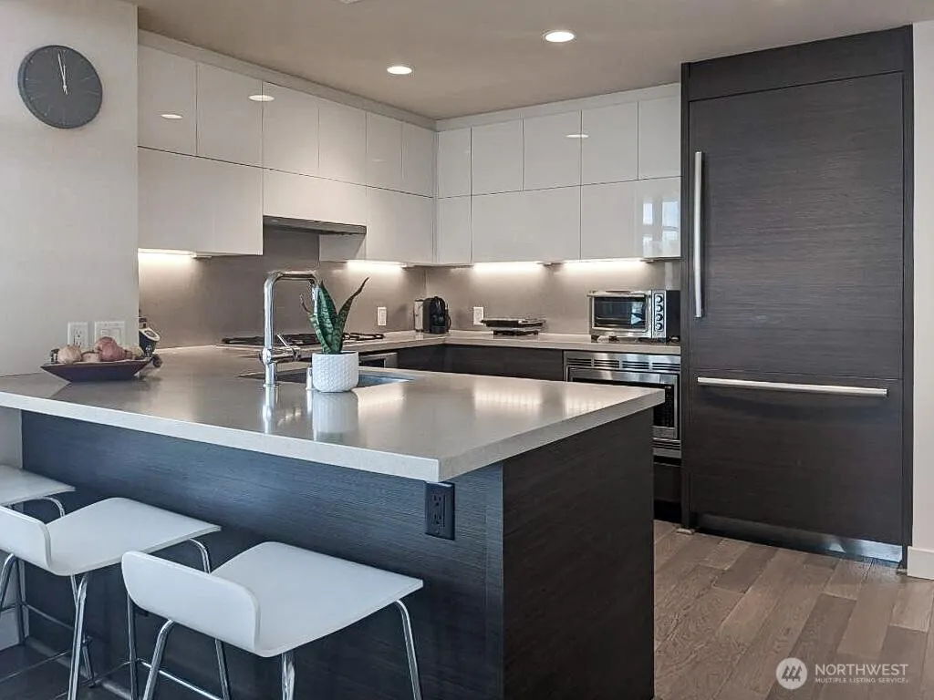 Property photo for 588 Bell Street #1102, Seattle photo 3