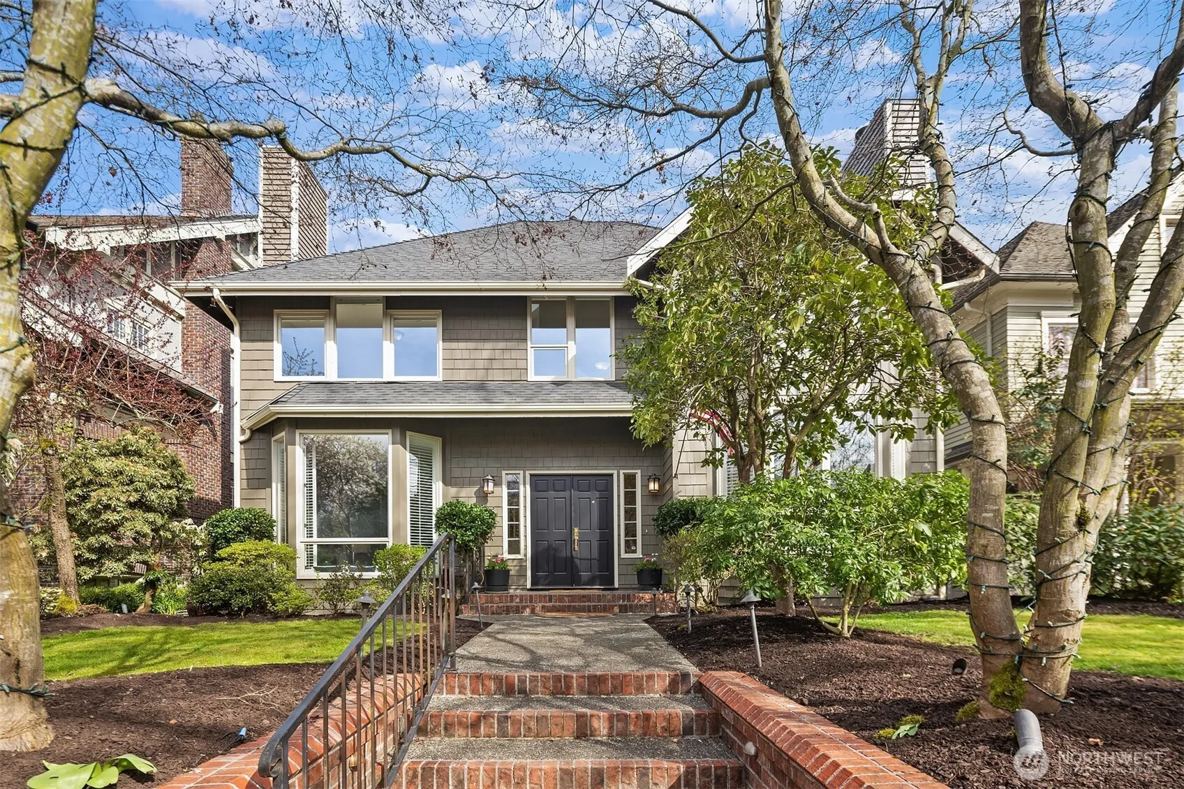 Property photo for 928 17th Avenue E, Seattle