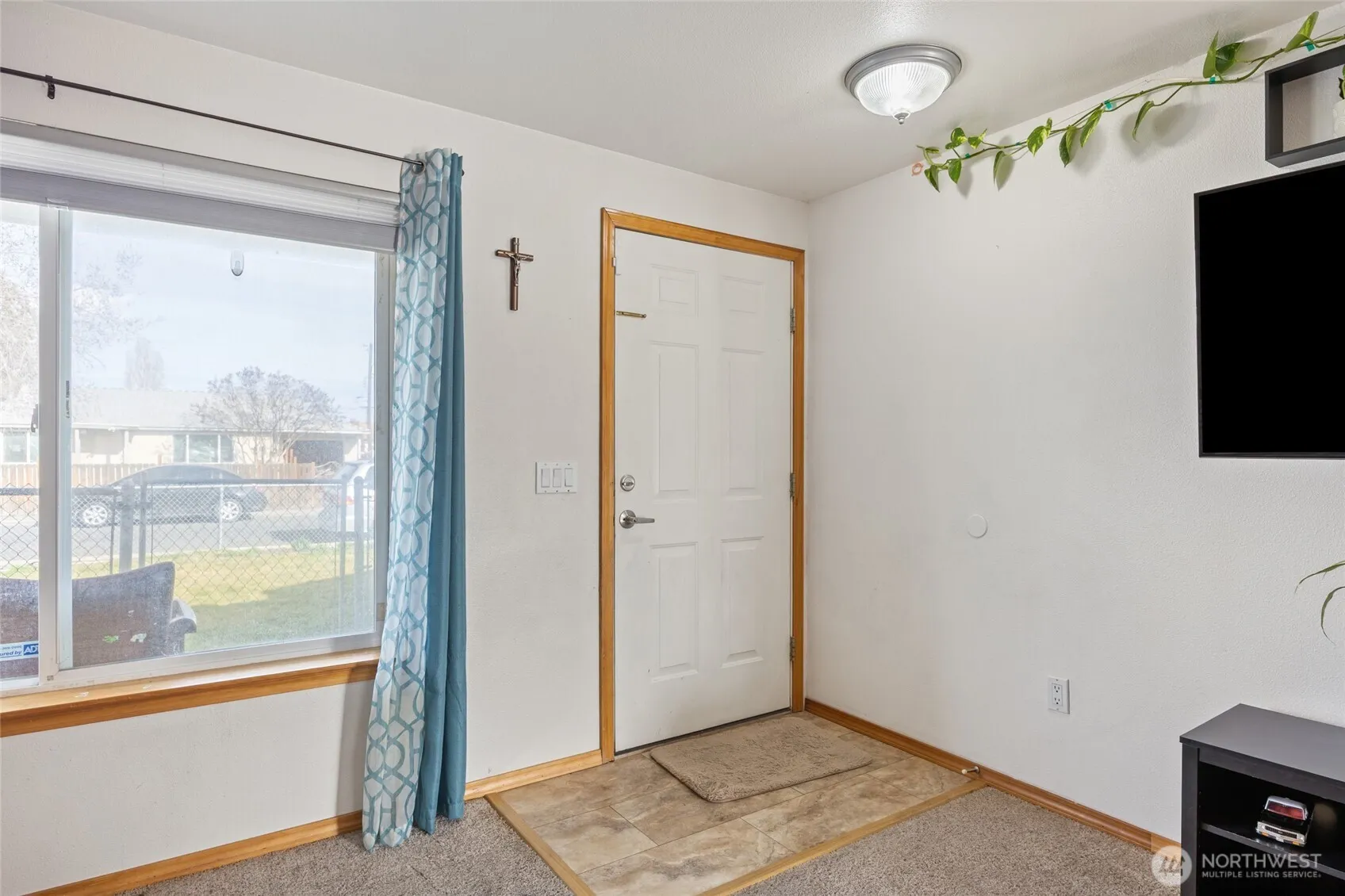 Property photo for 1215 Lowry St, Moses Lake photo 5