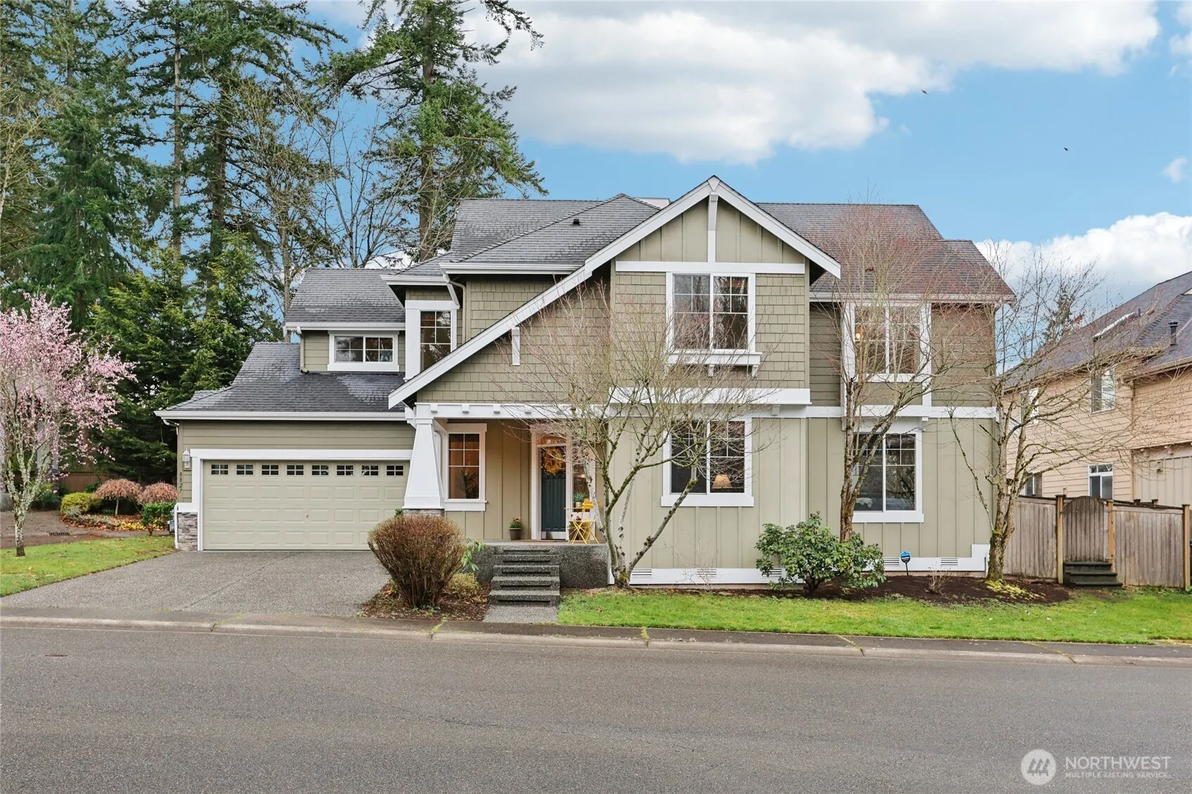 Property photo for 8827 Ne 148th Place, Kenmore photo 2