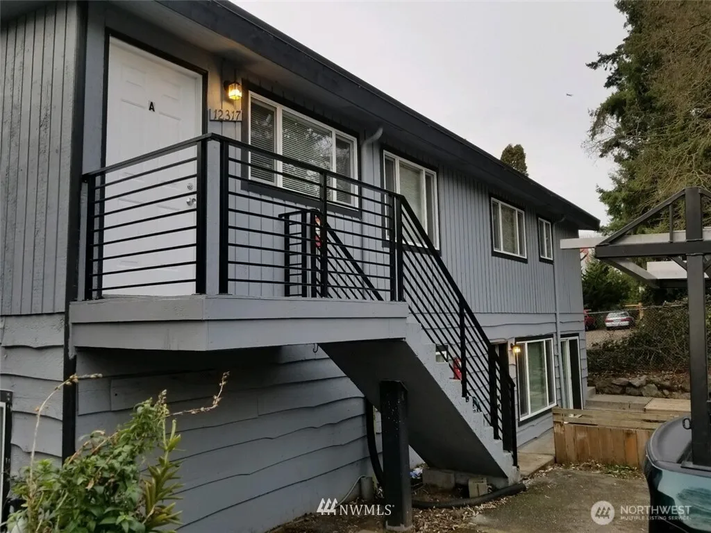 Property photo for 12317 35th Avenue Ne, Seattle photo 2