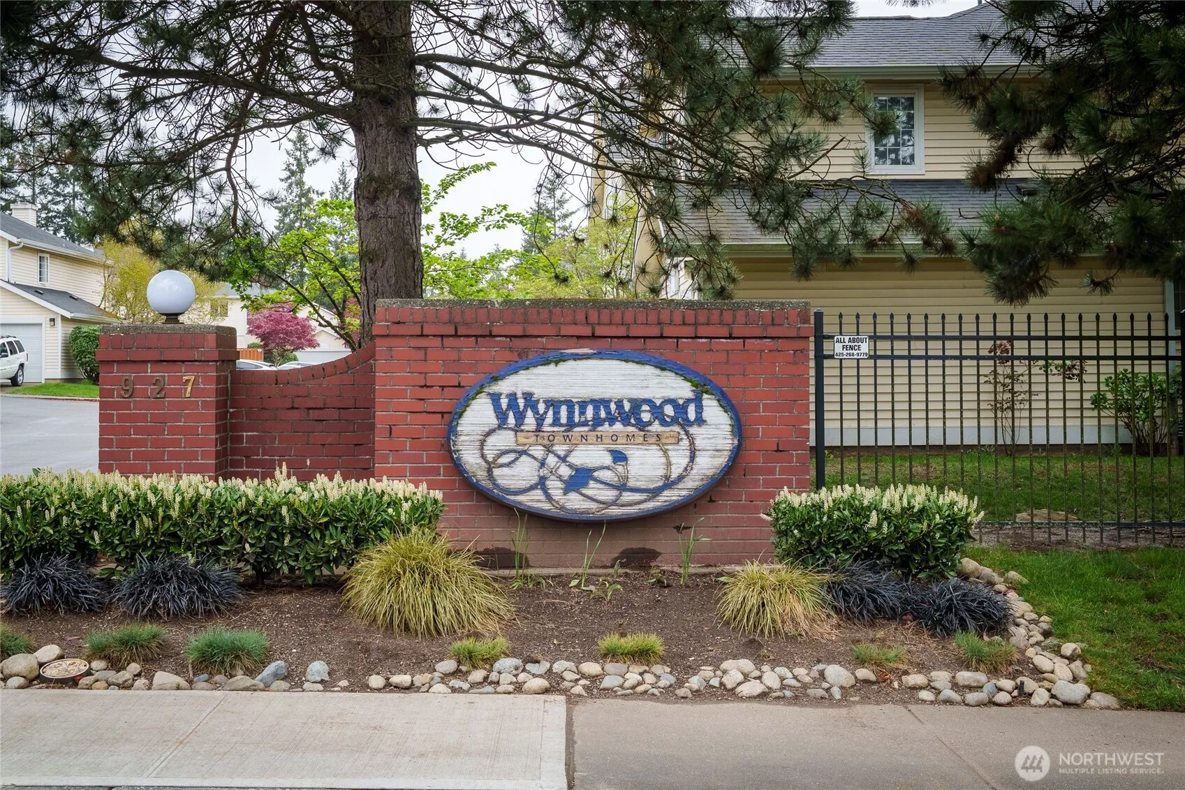 Property photo for 927 132nd Street Sw #c2, Everett photo 4
