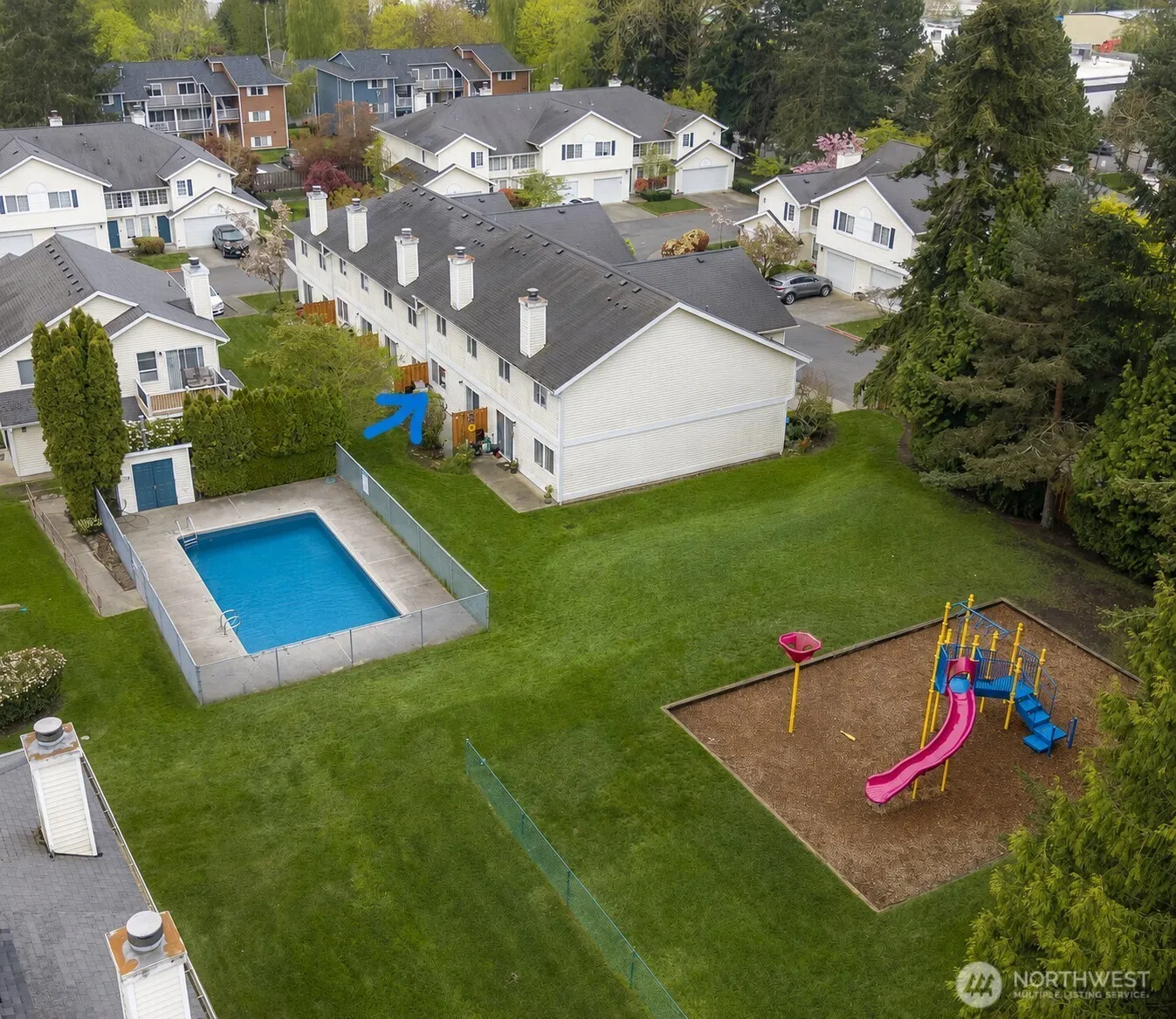 Property photo for 927 132nd Street Sw #c2, Everett photo 4