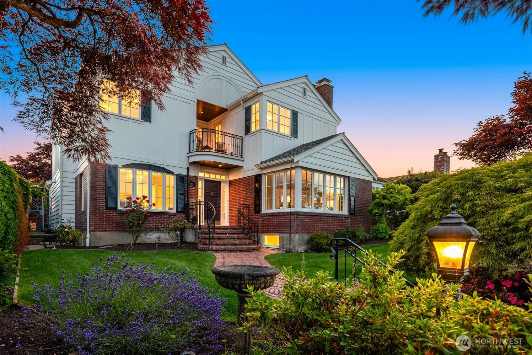 1915 35th Avenue W, Seattle