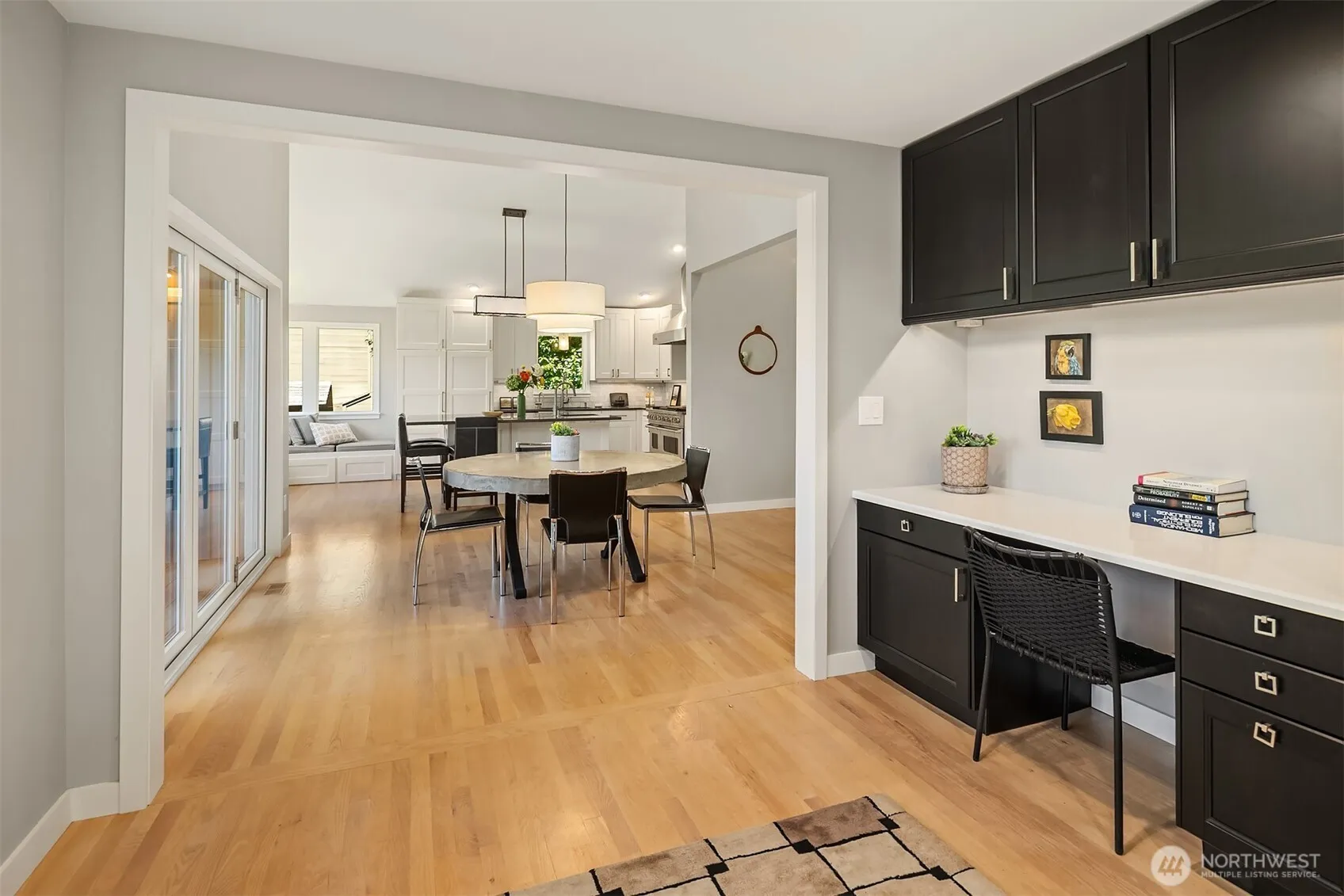 Property photo for 5610 W Mercer Way, Mercer Island photo 3