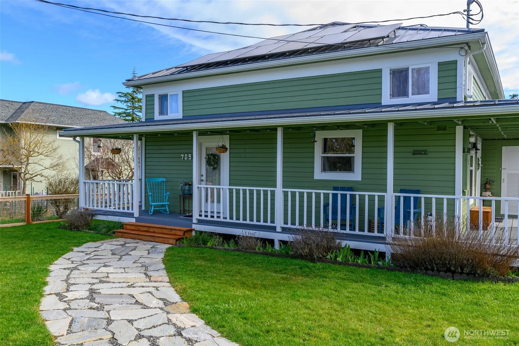 Property photo for 705 Ne Haller Street, Coupeville