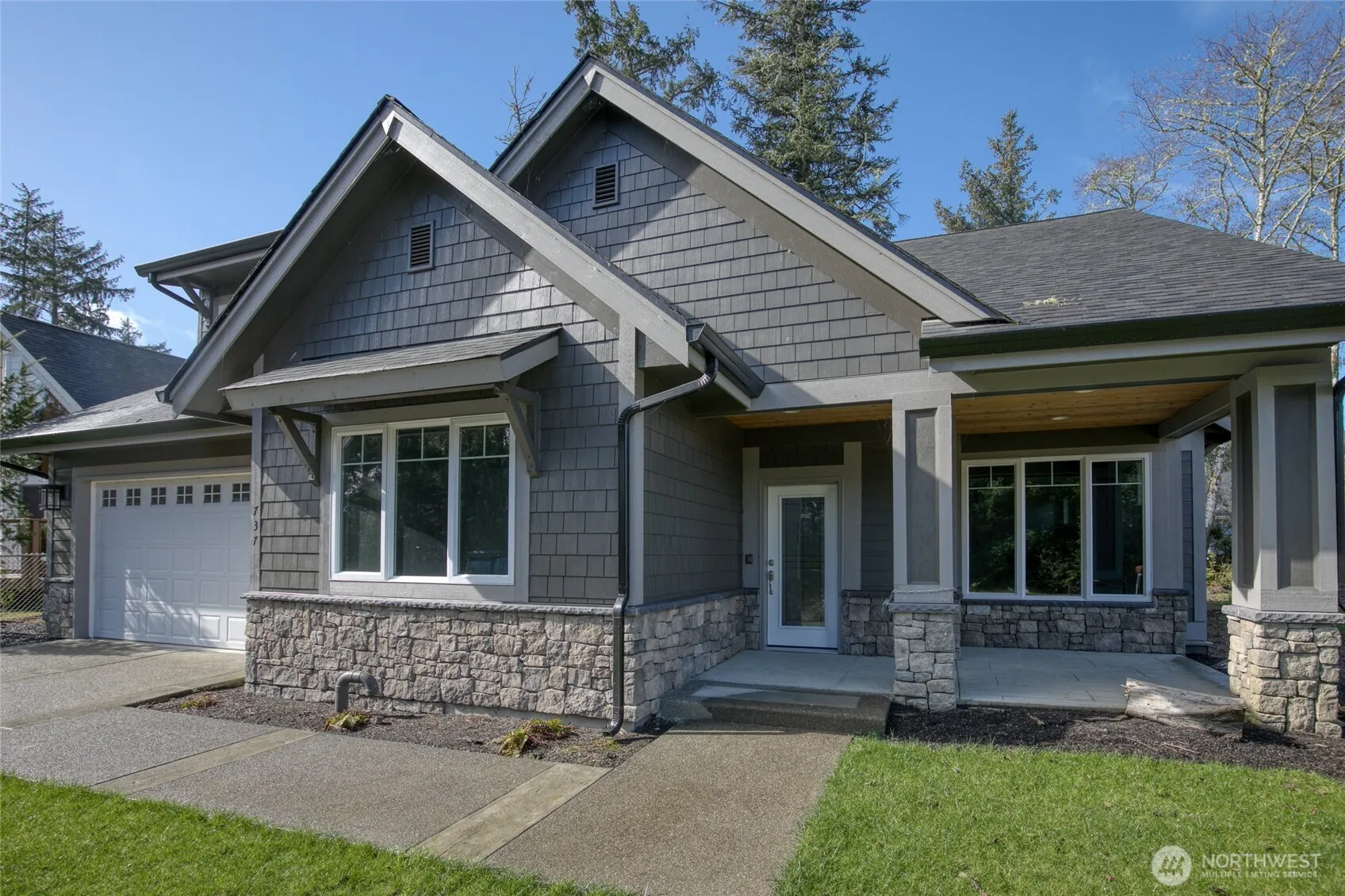 Property photo for 737 Wakina Loop Se, Ocean Shores