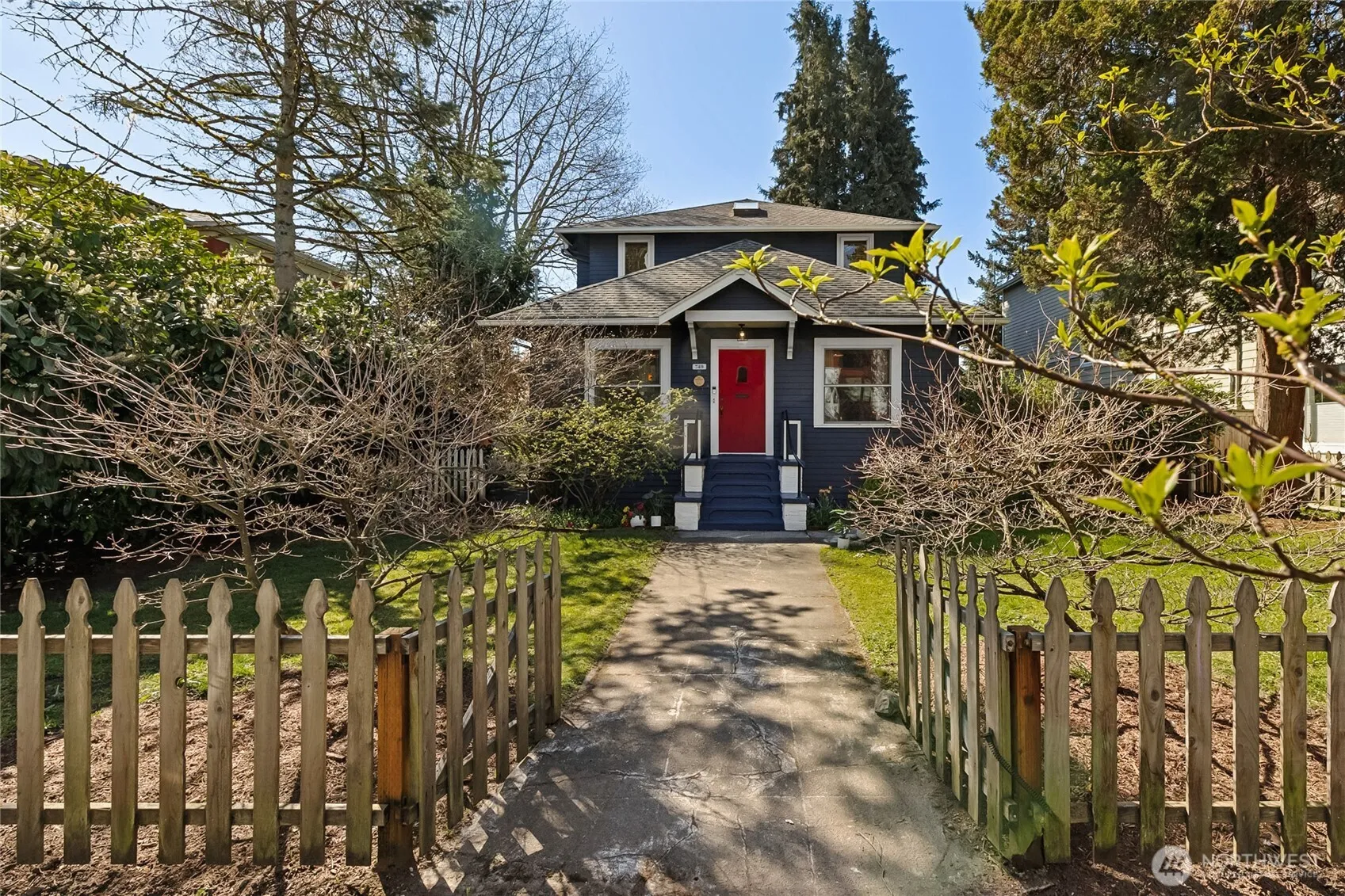 Property photo for 749 N 76th St, Seattle, WA 98103